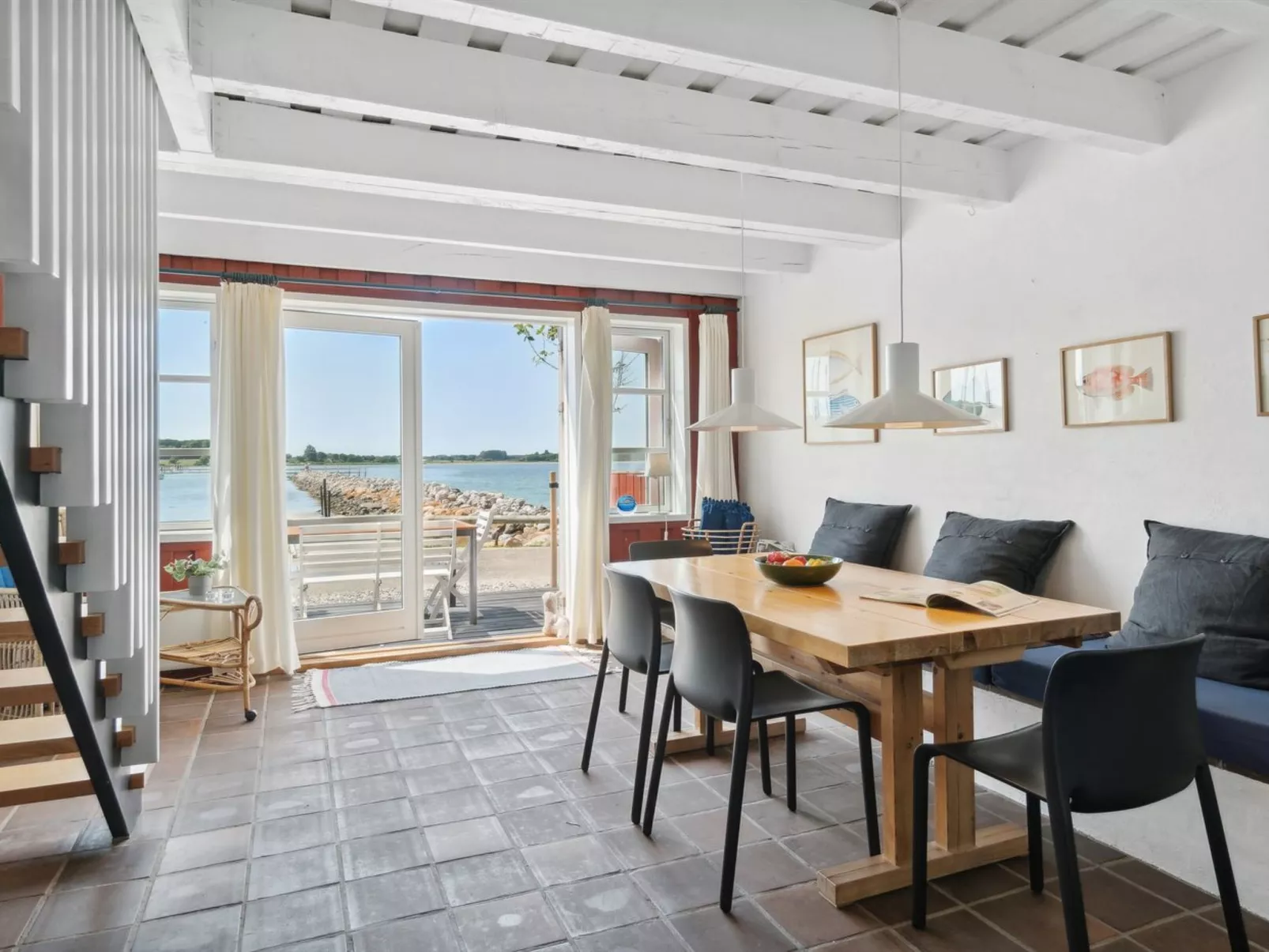 "Adils" - 5m from the sea-Binnen