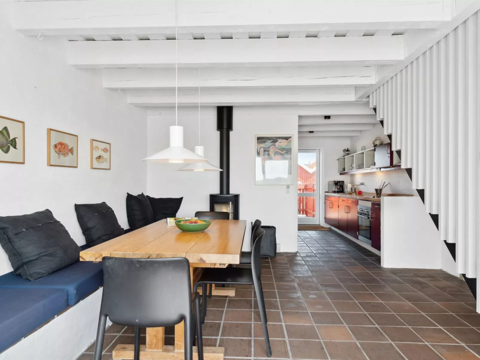 "Adils" - 5m from the sea-Binnen