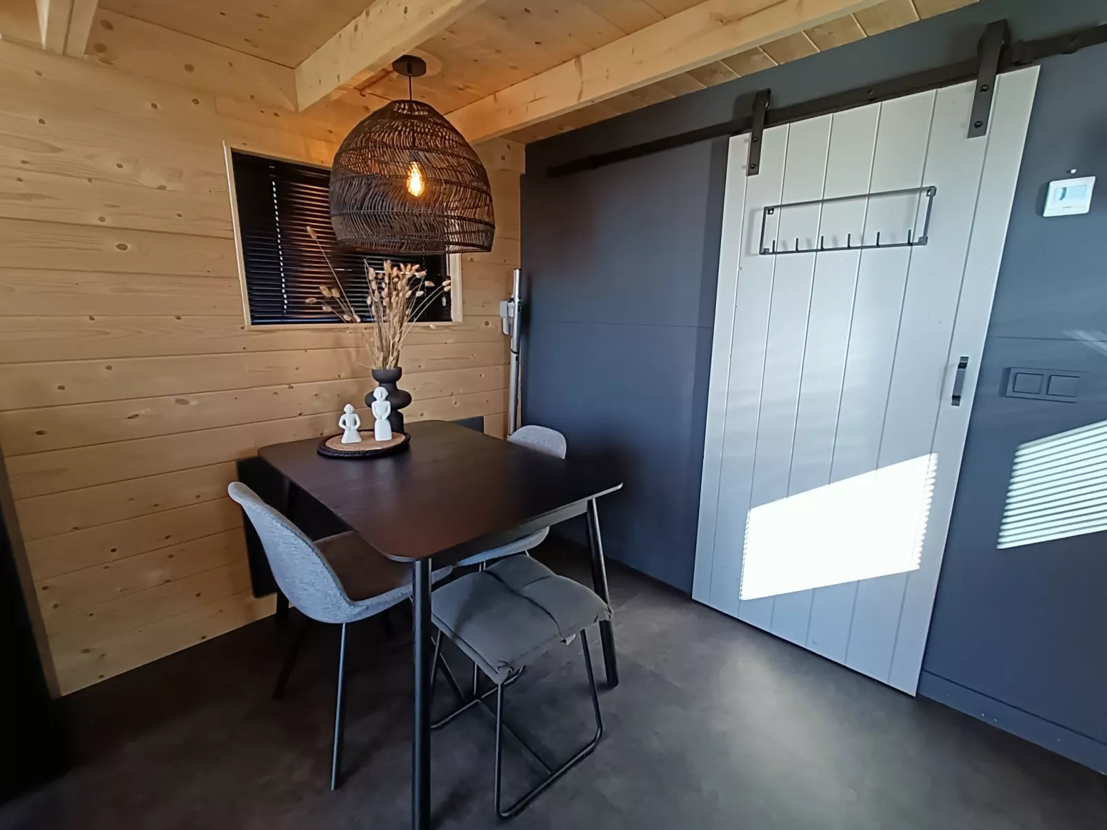 Tiny House 2-Binnen