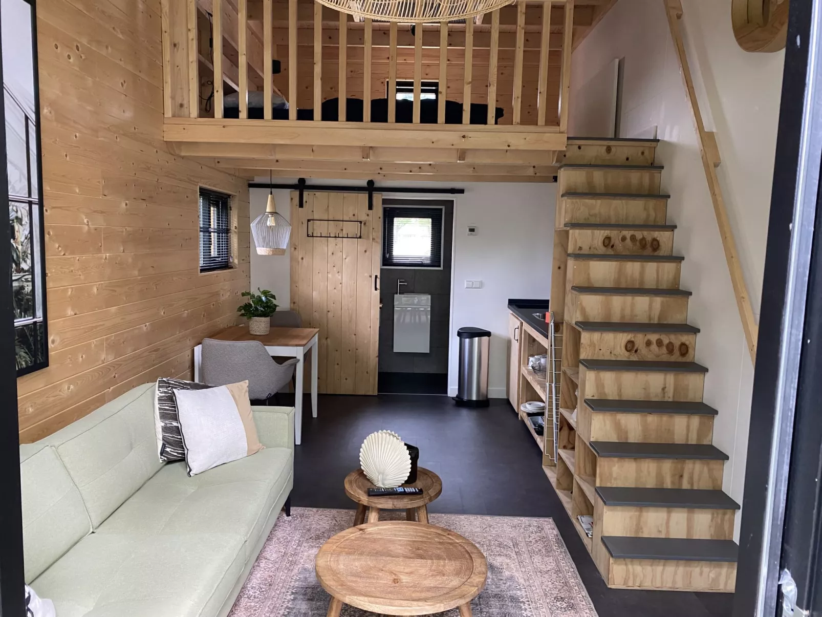 Tiny House 2-Binnen