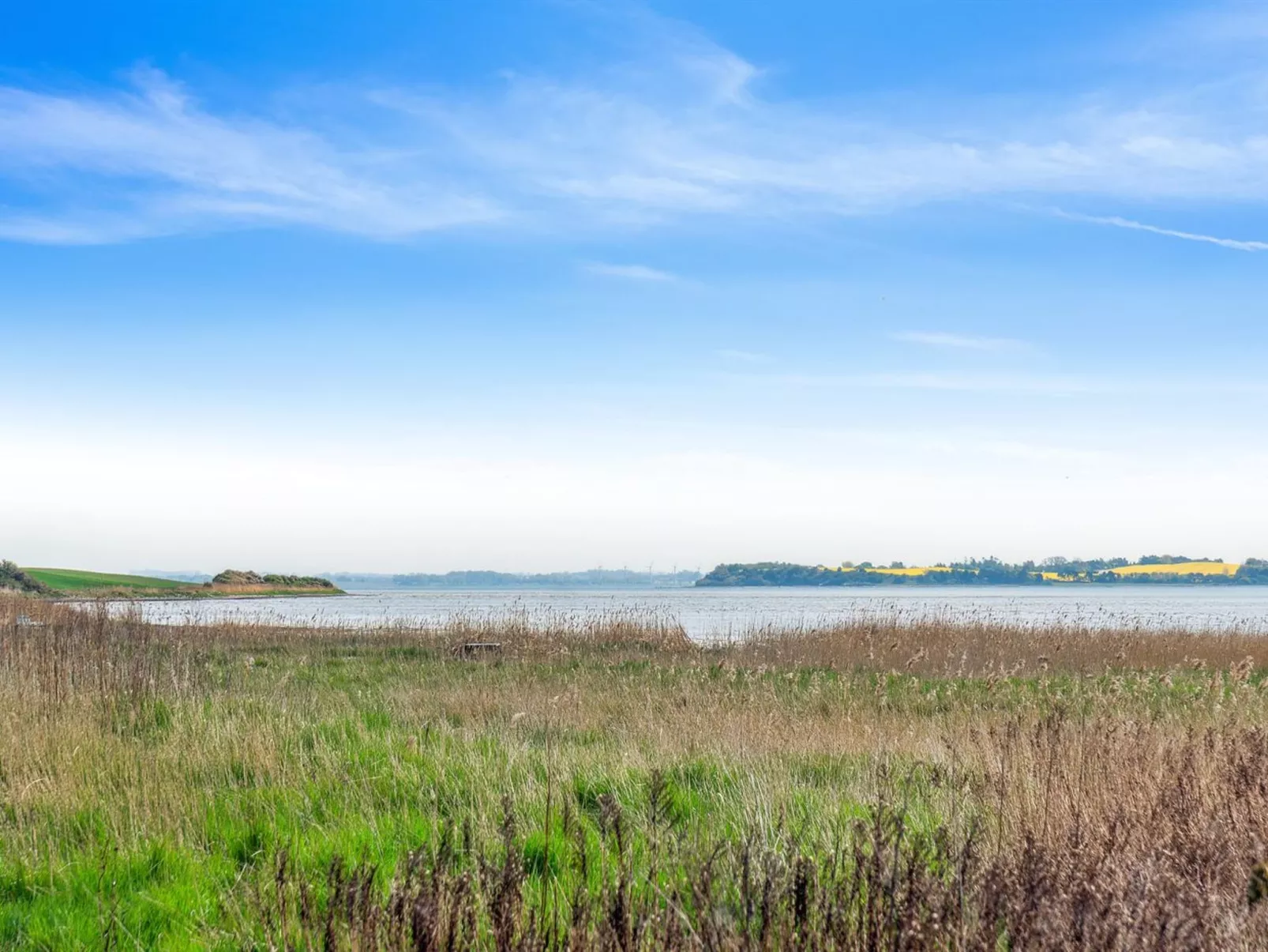"Vemund" - 100m to the inlet-Buiten