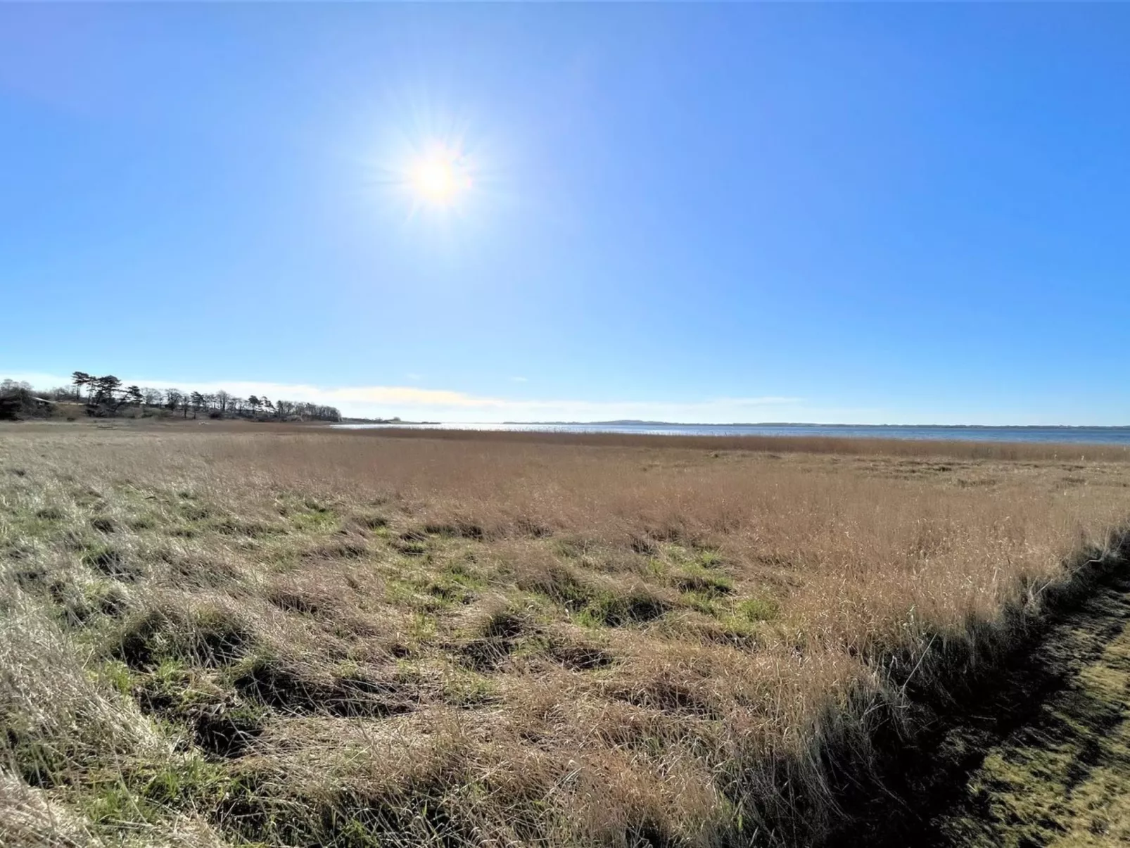 "Vemund" - 100m to the inlet-Buiten