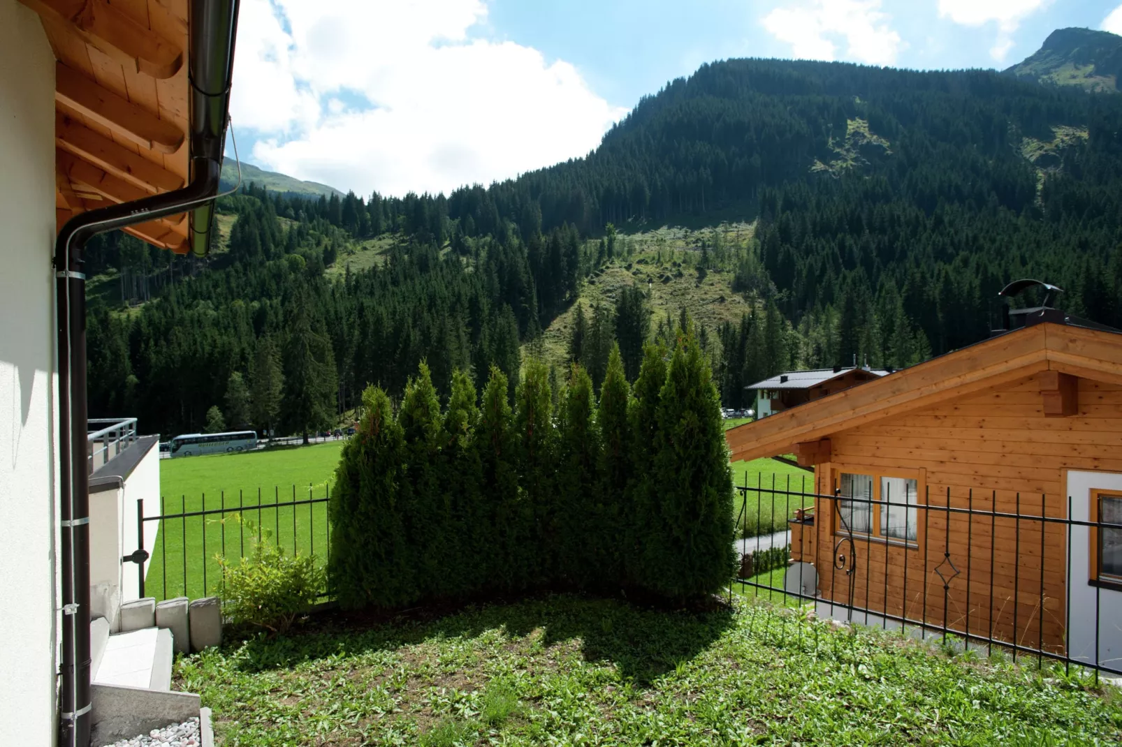 Chalet Apartment Sonnspitz - Mittenwald-Uitzicht zomer