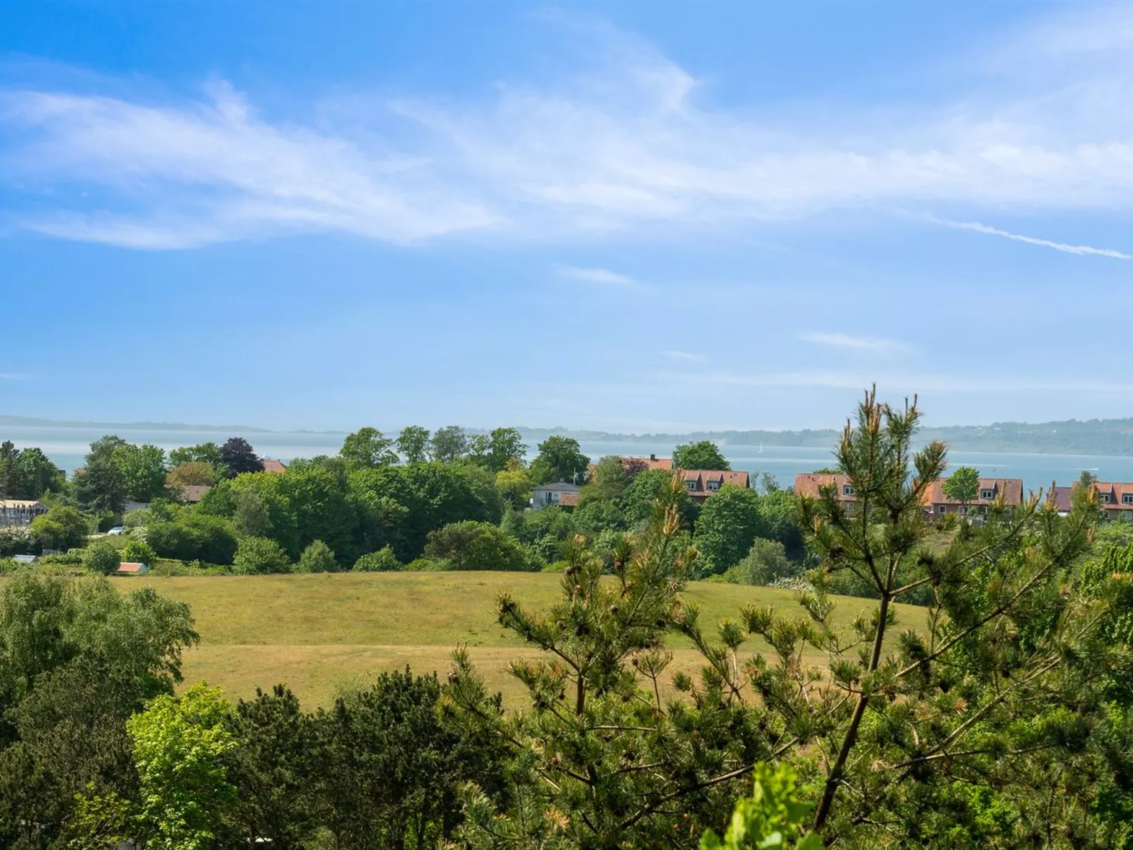 "Lynne" - 1km from the sea-Buiten