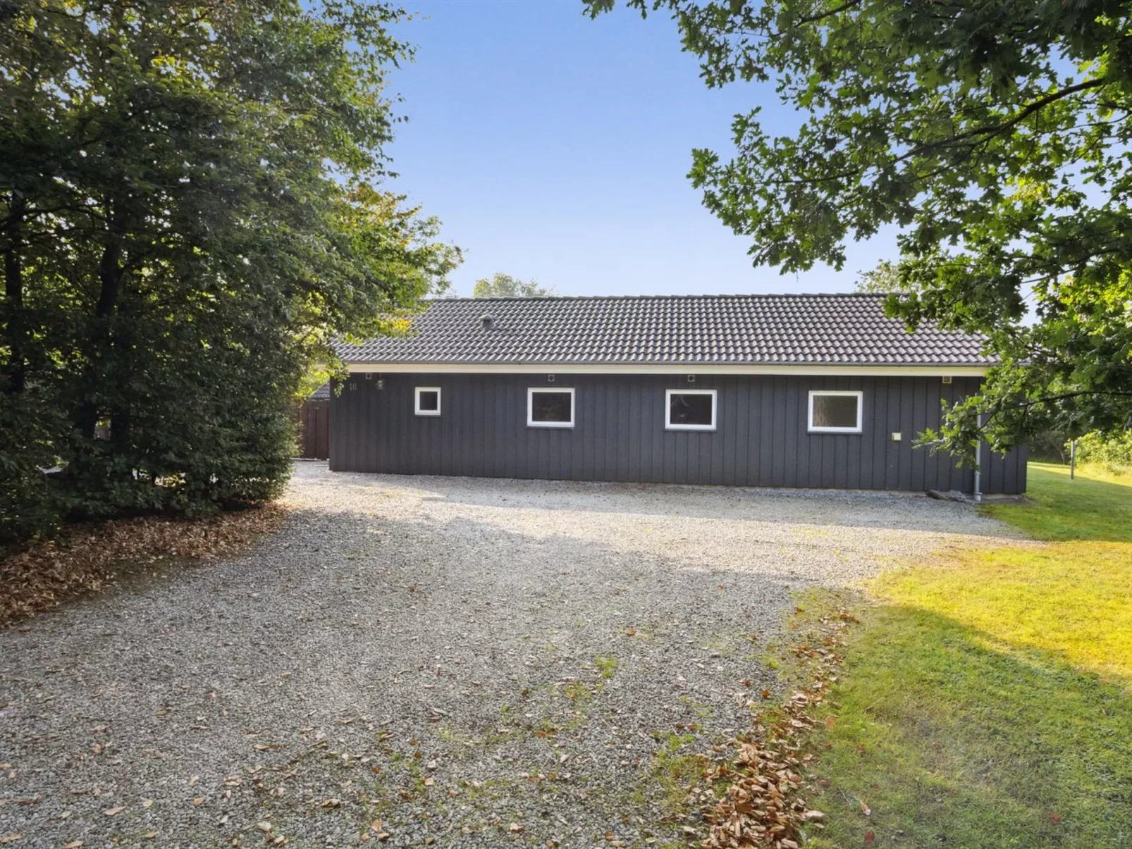 "Elif" - 30km from the sea-Buiten