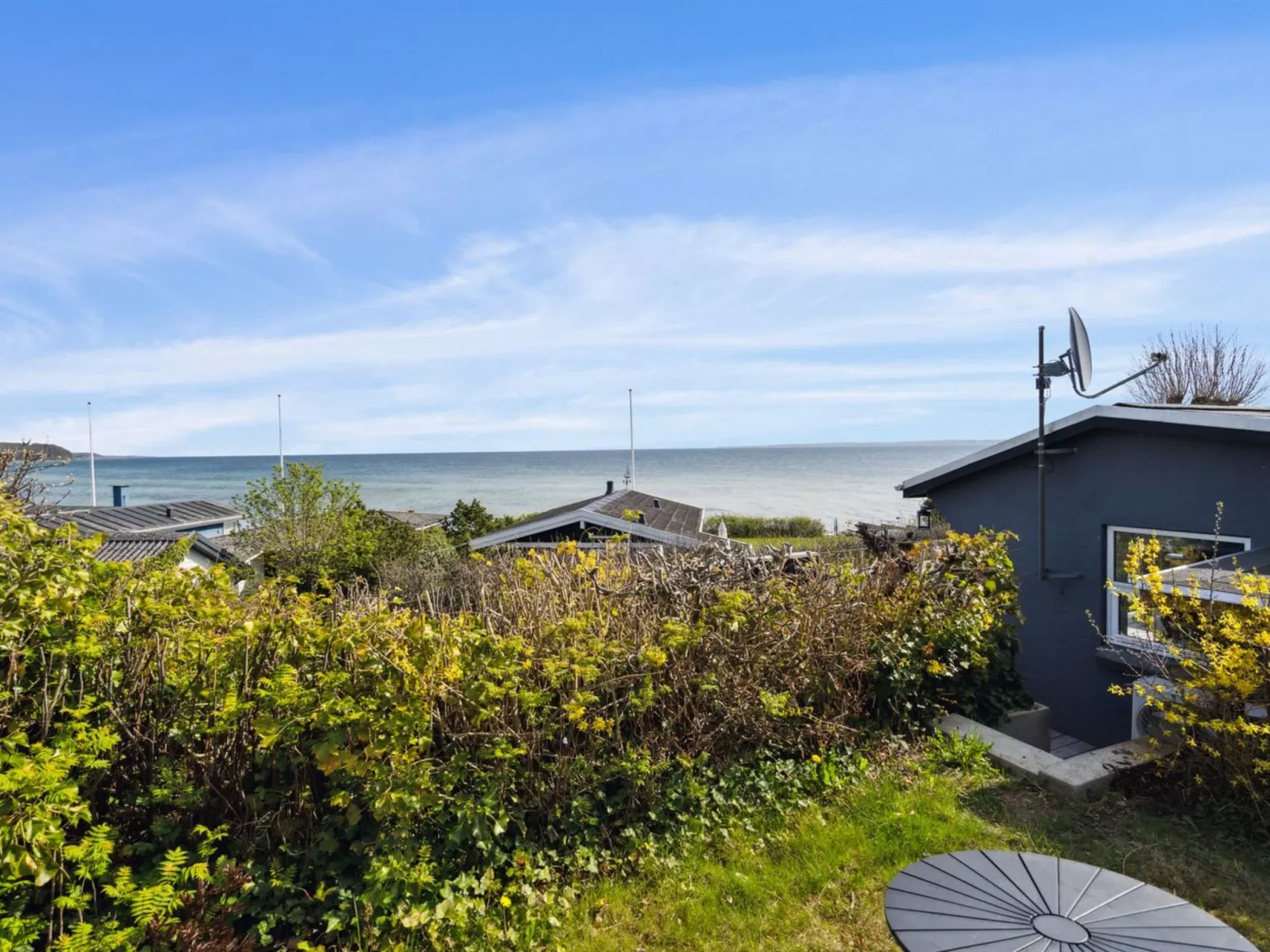 "Steen" - 30m from the sea-Buiten