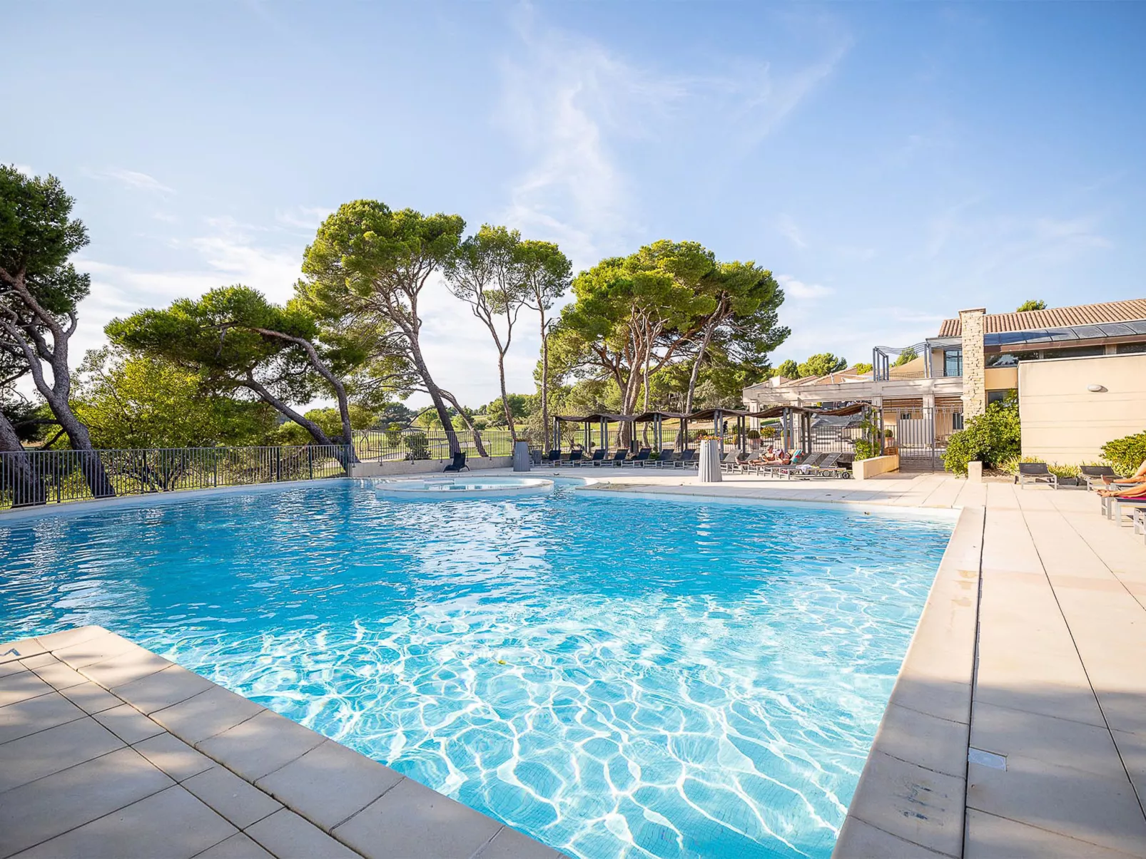 Provence Country Club-Buiten