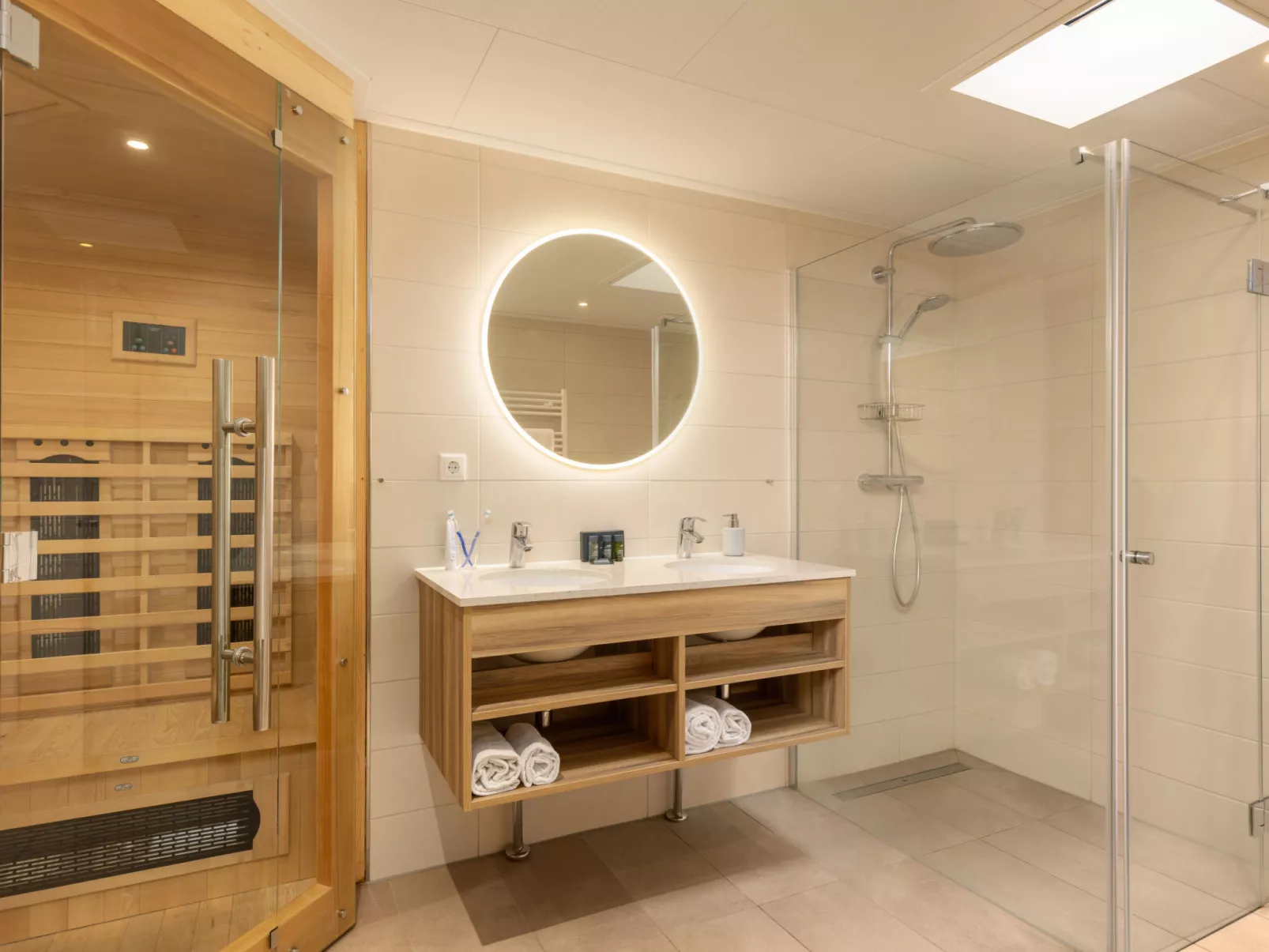 VIP Cottage-Binnen