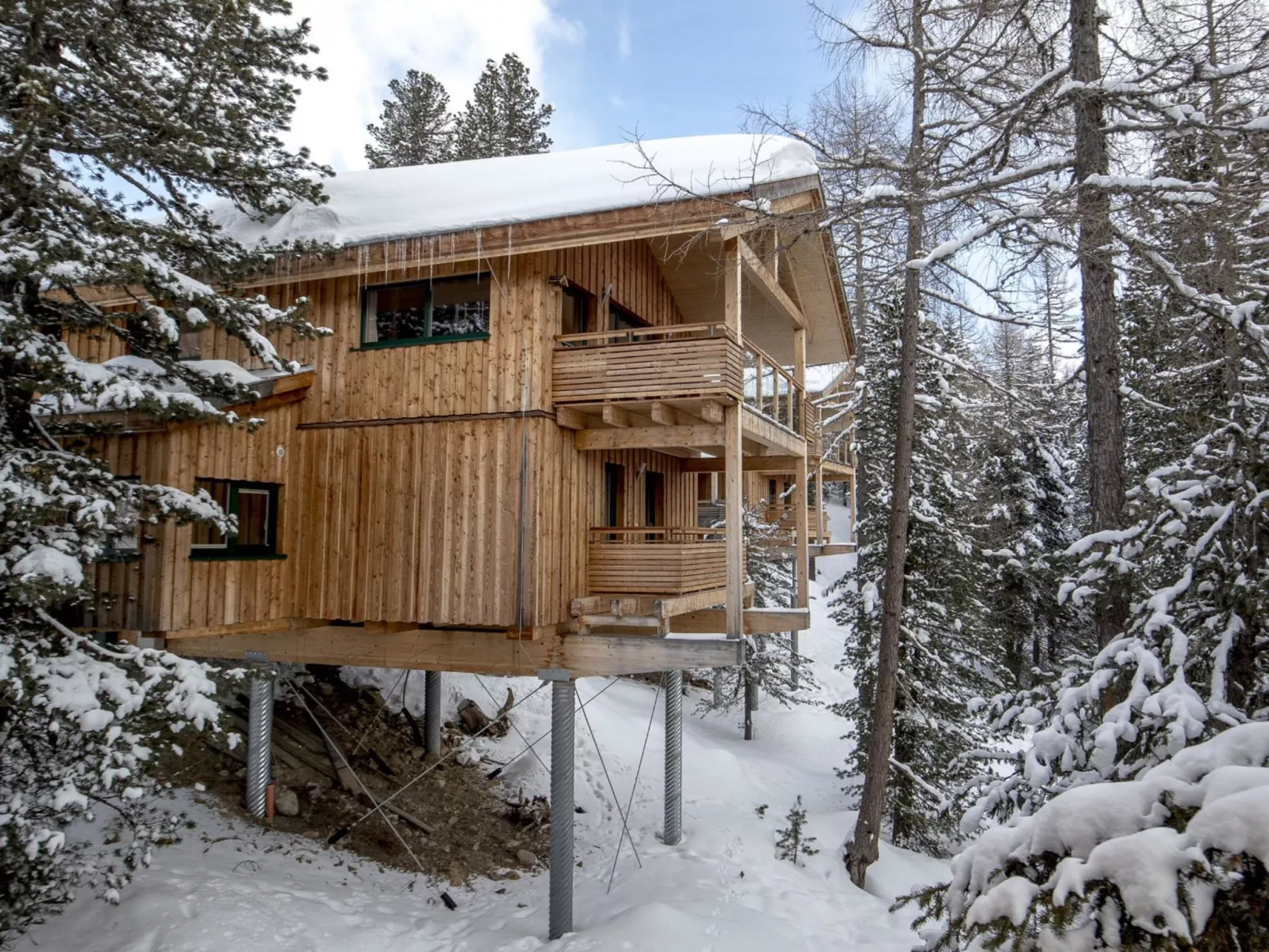 #44 mit Sauna und Sprudelbad innen-Buiten