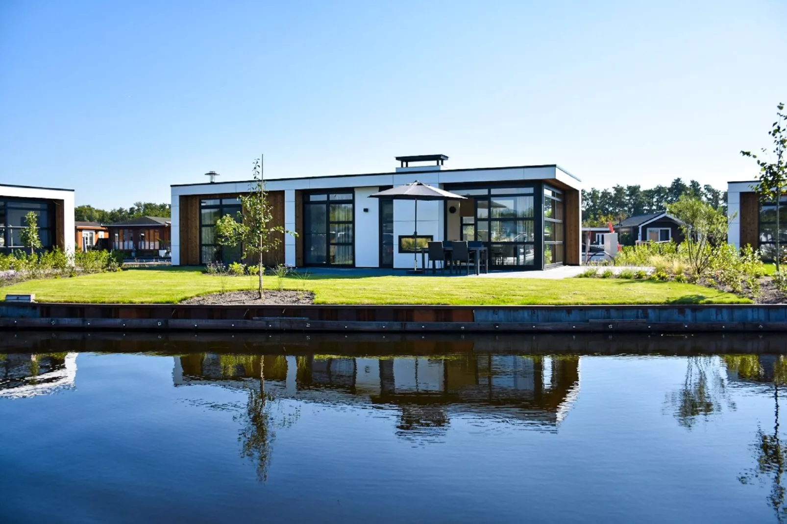MarinaPark Nieuw Loosdrecht 2-Buitenkant zomer