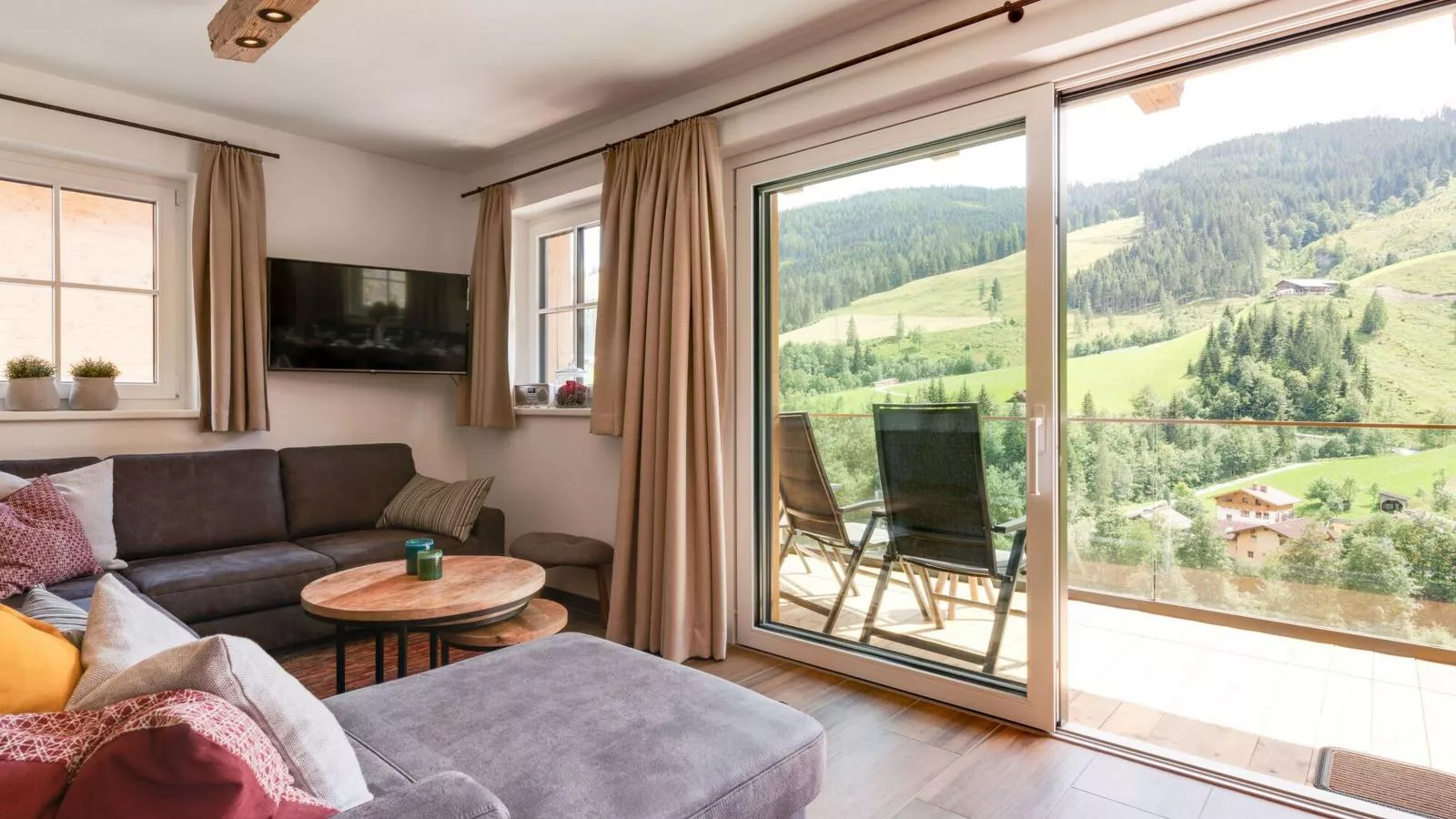 Alpen Villa Danica-Woonkamer