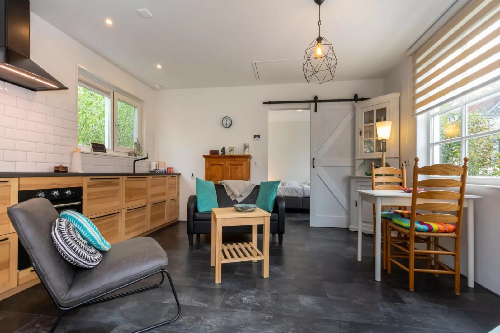 Achterweg 10 l Zonnemaire 'Sol e Mar'-Woonkamer