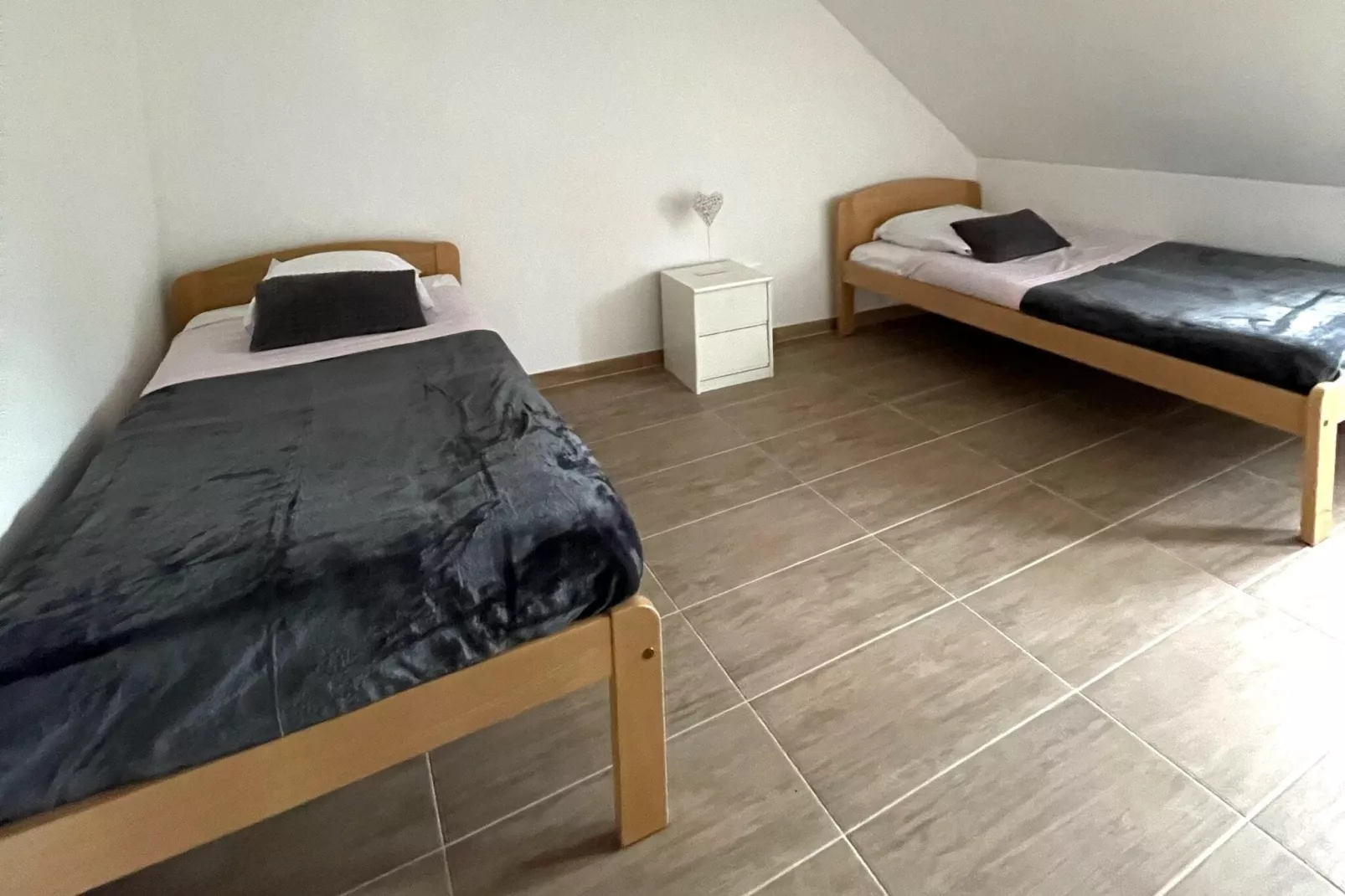 APPARTEMENT ERTEN 4 PERS-Slaapkamer