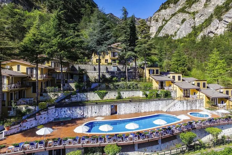 Residence Oasi, Limone sul Garda-bilo-Zwembad