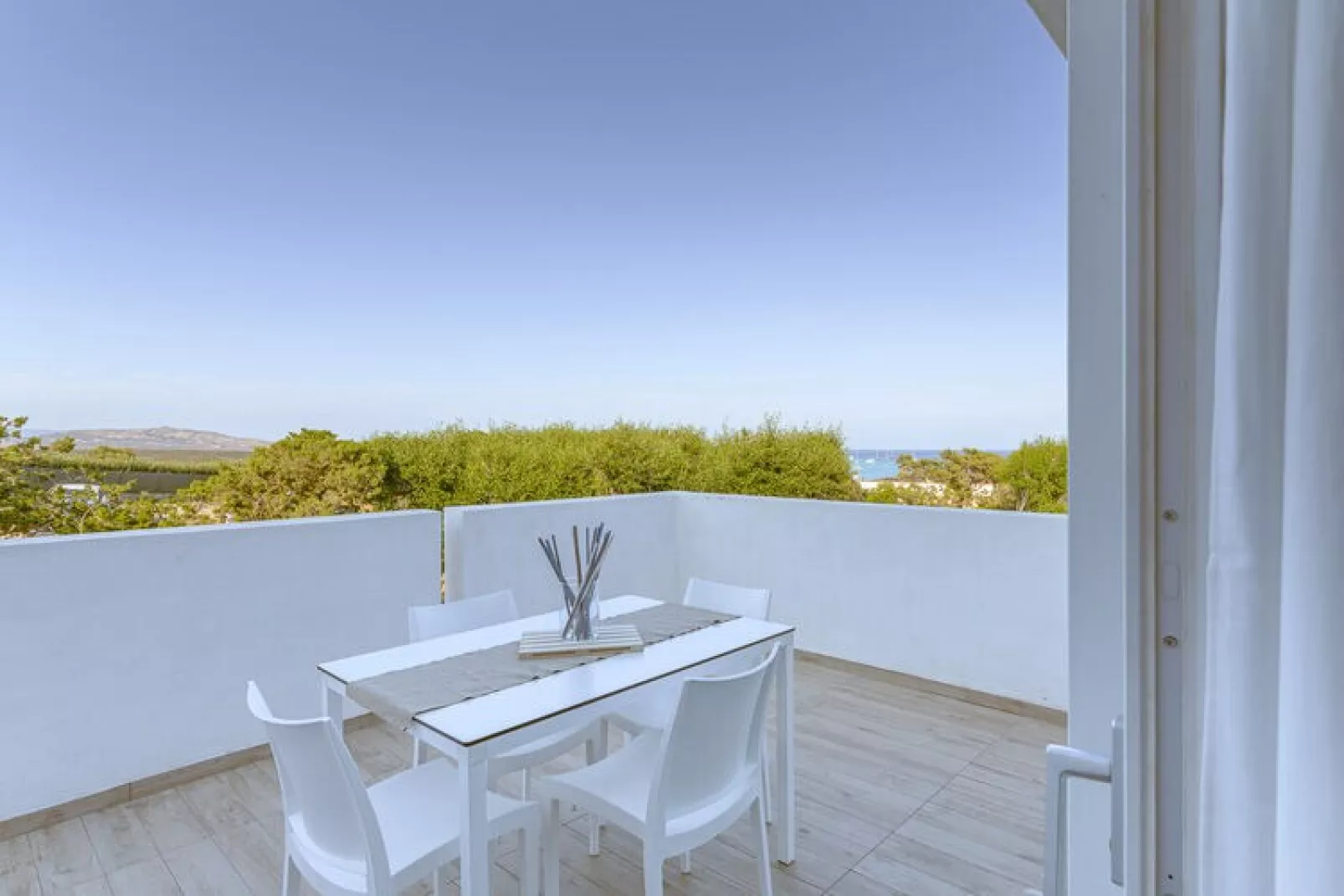 Residence Capo Falcone Stintino "Trilo 6 Premium"-Terrasbalkon