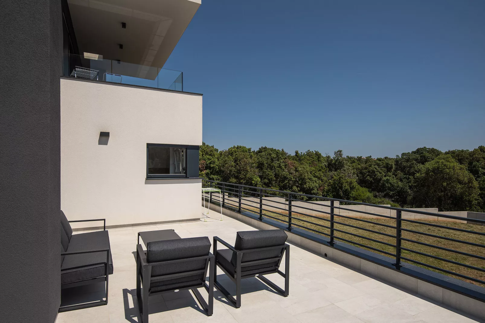 Cube Box House - Angelini-Terrasbalkon