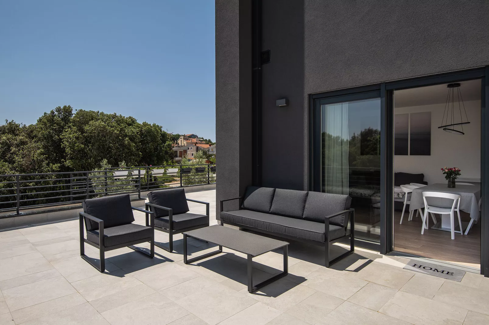 Cube Box House - Angelini-Terrasbalkon