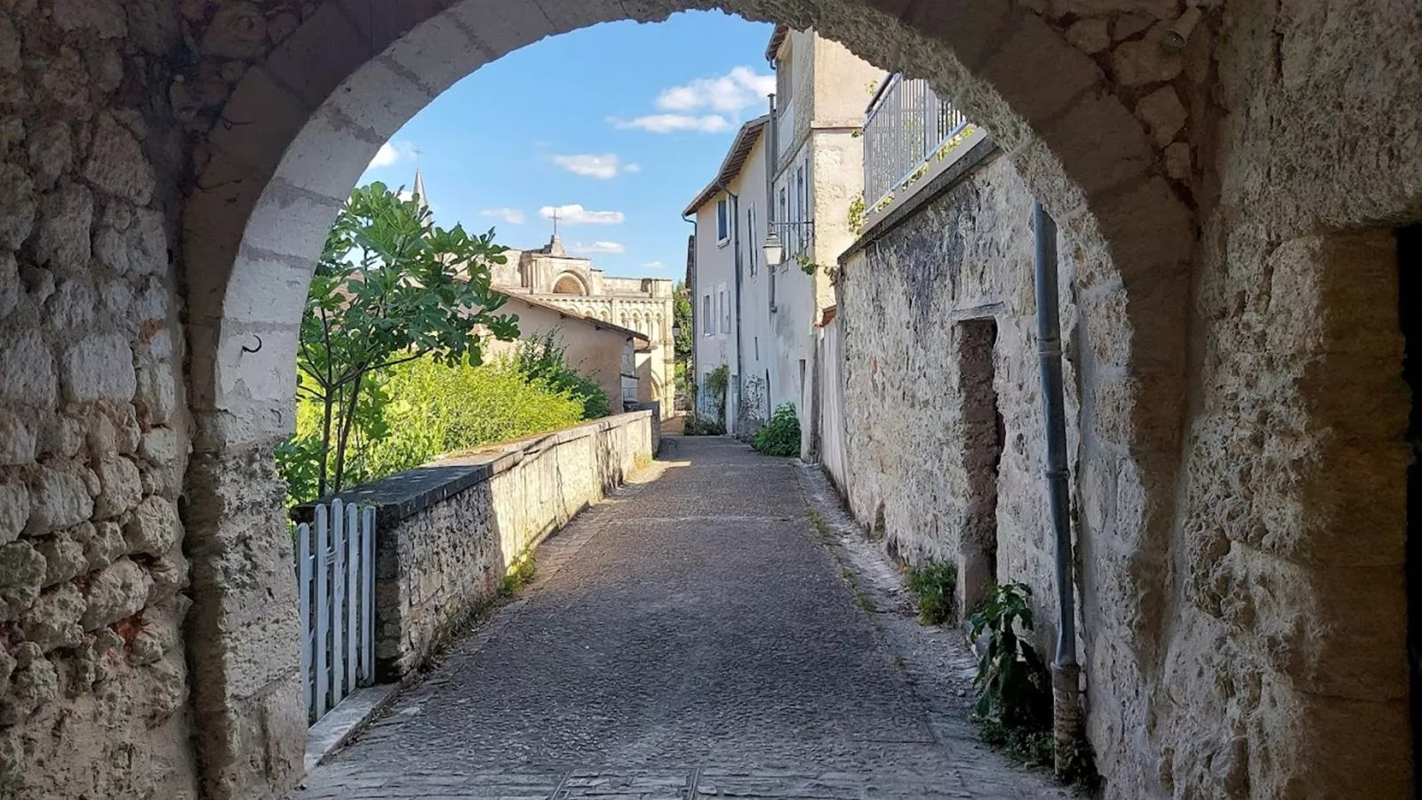 La Maison vers la Coline