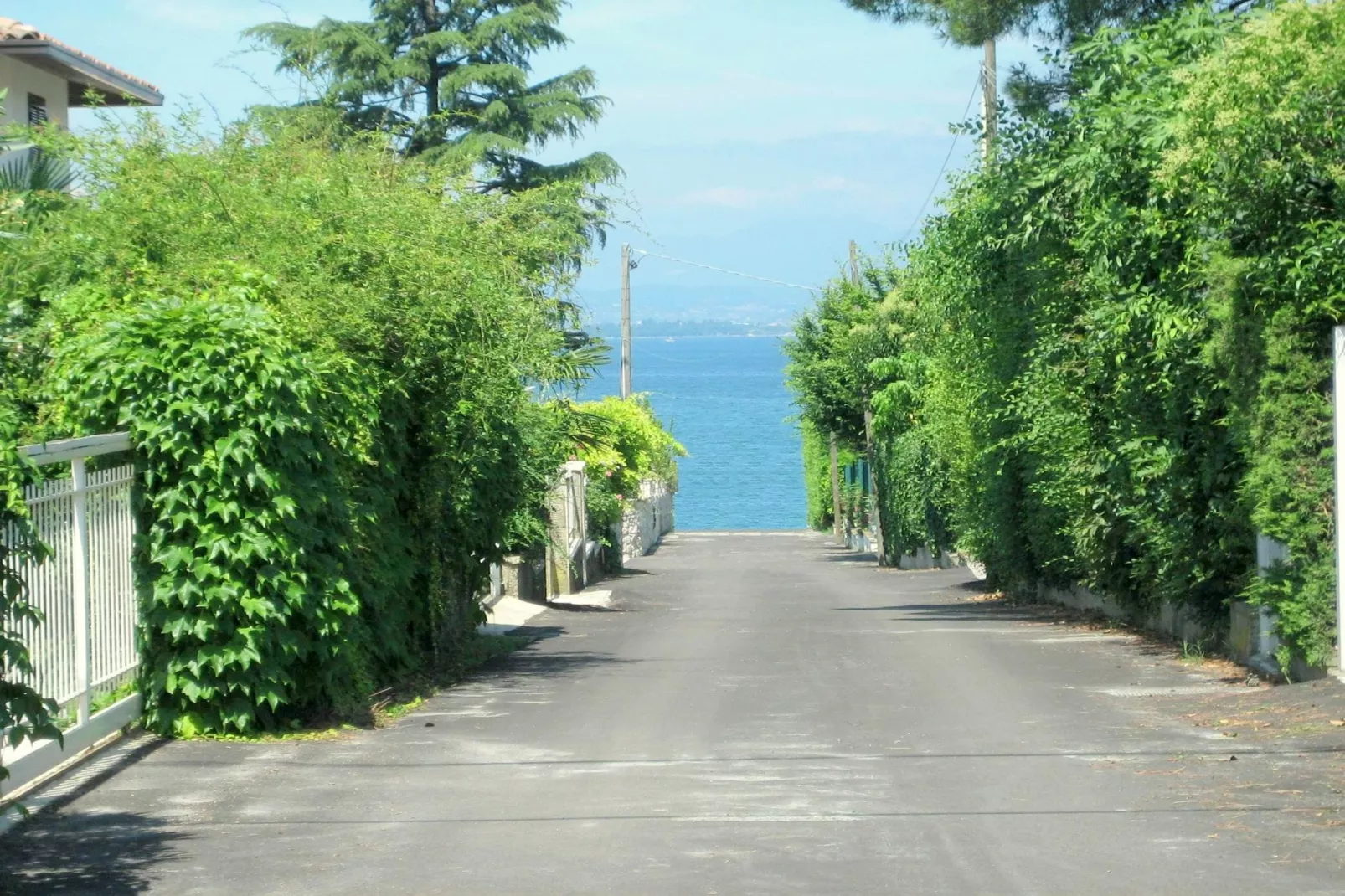 Villa Serena-Gebieden zomer 1km