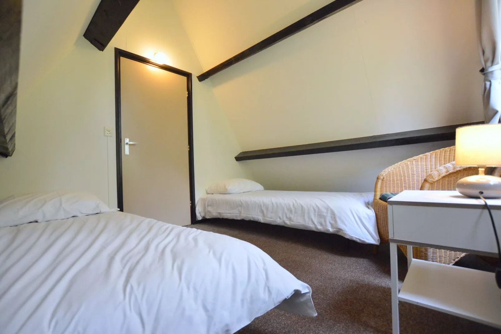 Anjer Bungalow 61-Slaapkamer