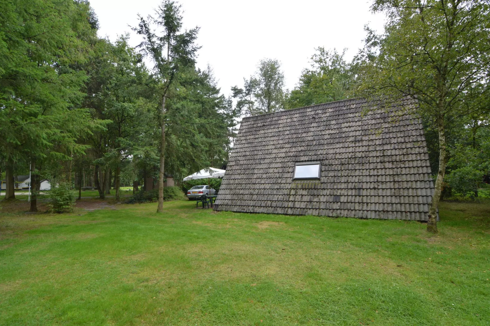 Anjer Bungalow 61-Tuinen zomer