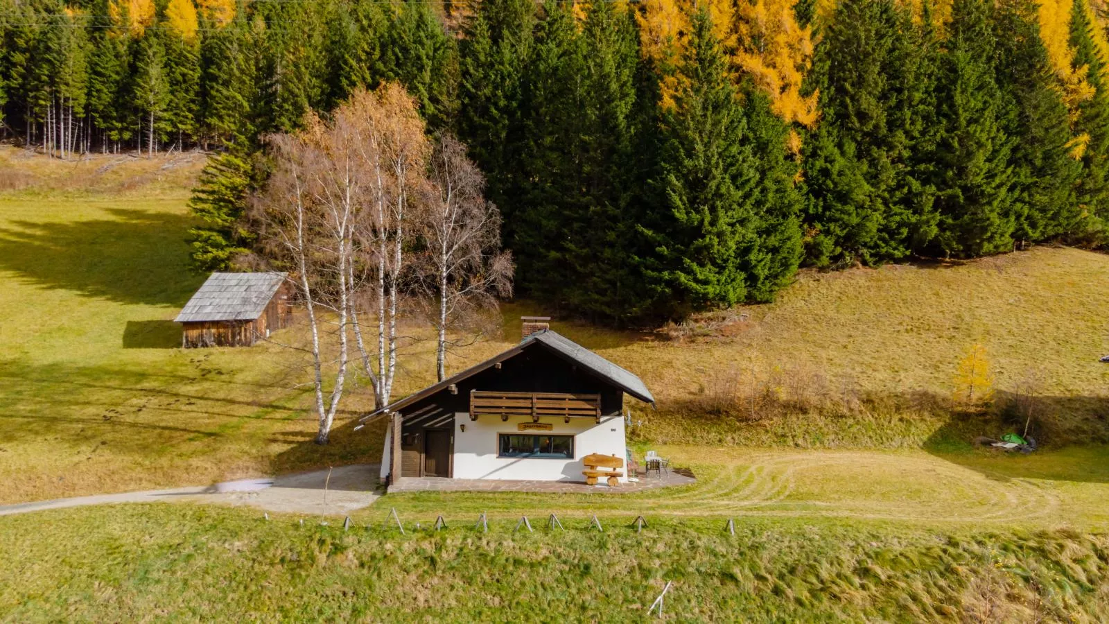 Jagerhütte-Buitenkant zomer