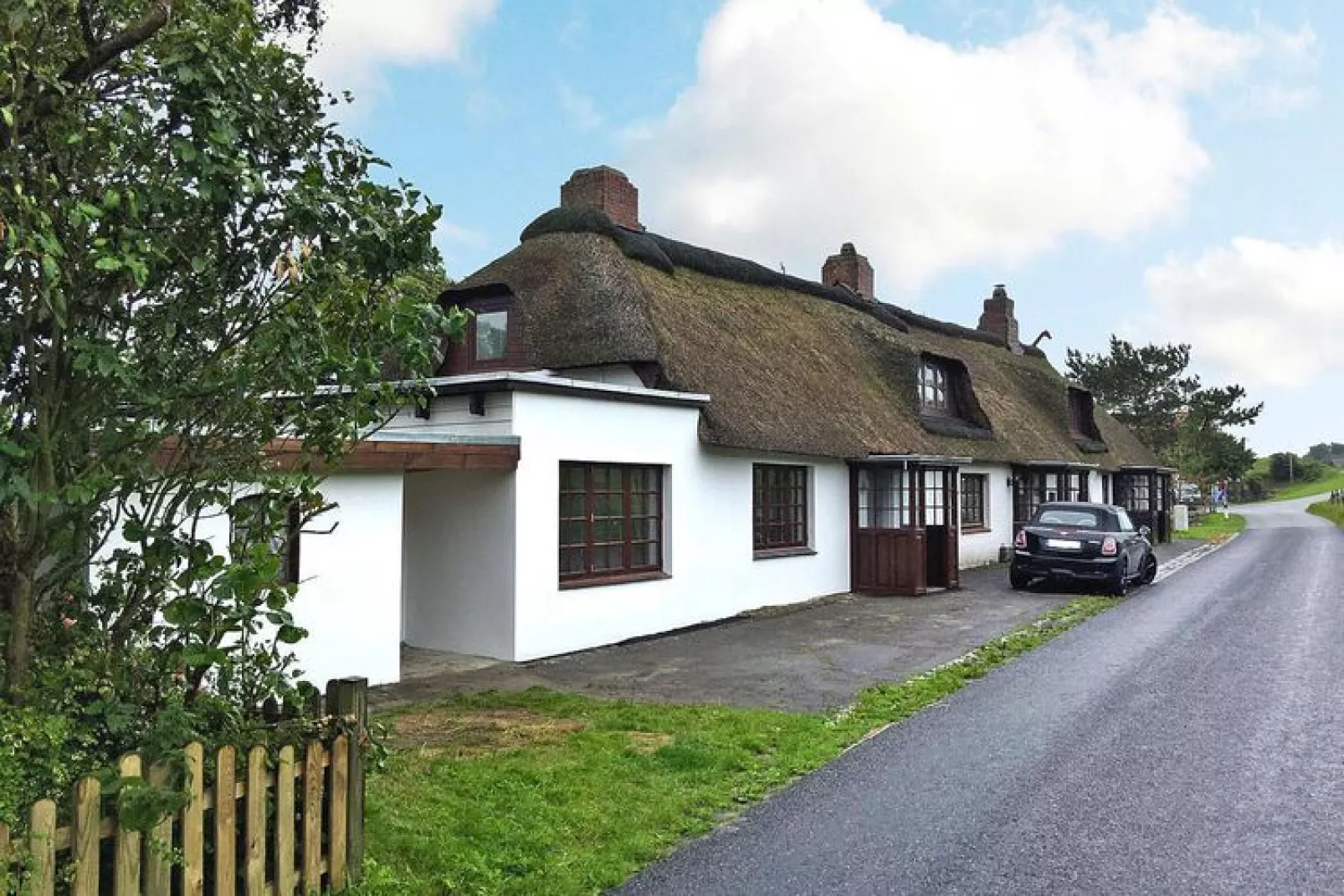 Reihenhaus in Hedwigenkoog-Buitenkant zomer