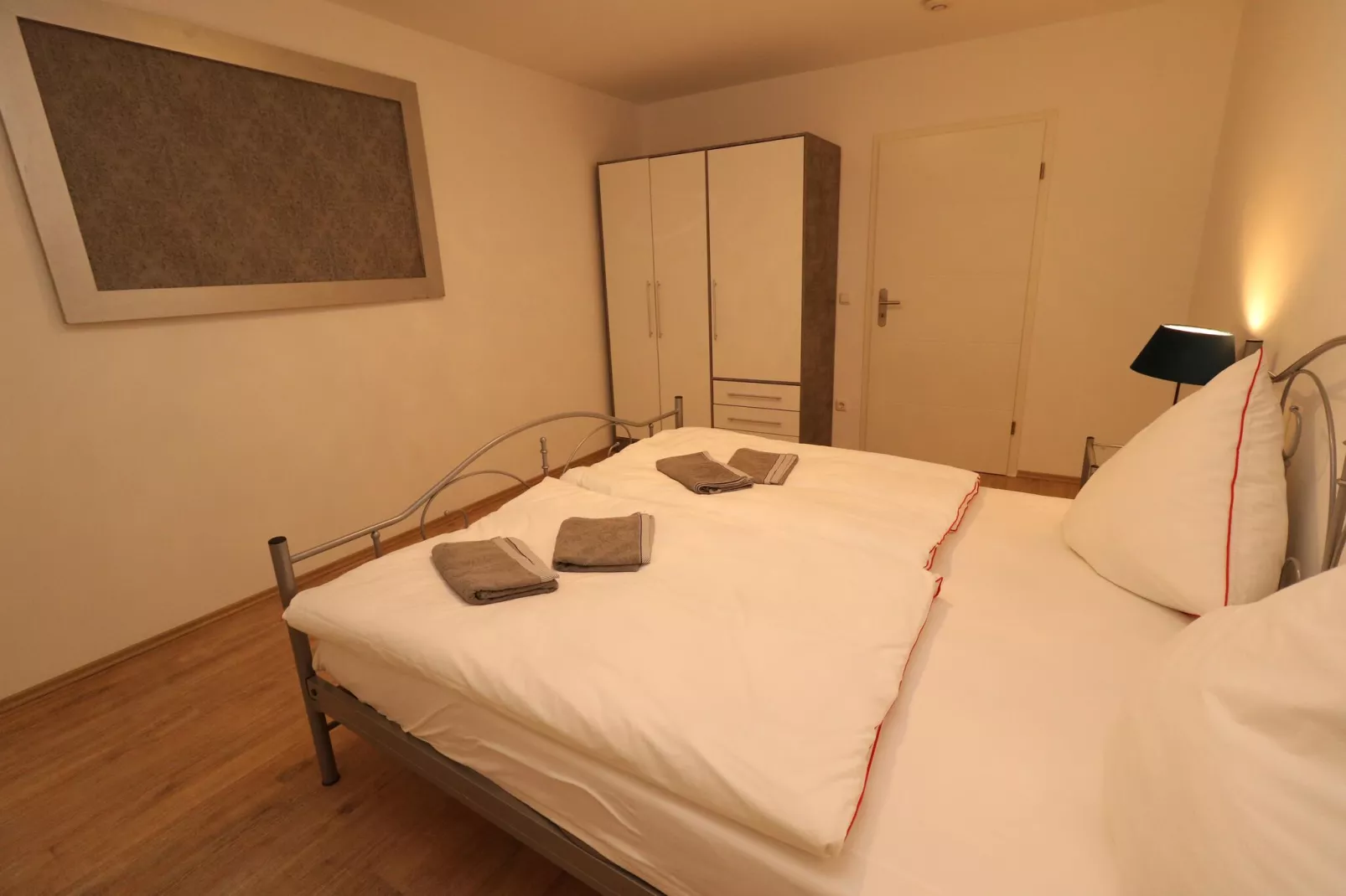 Apartment mit Wasserbett-Slaapkamer