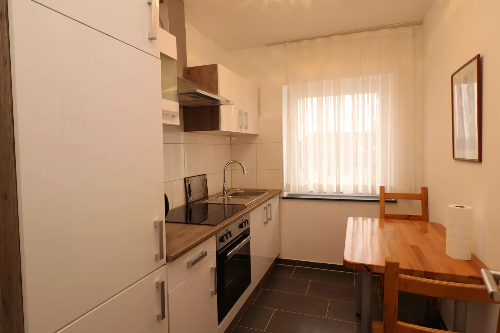 Zentrales Apartment in Messenähe-Keuken