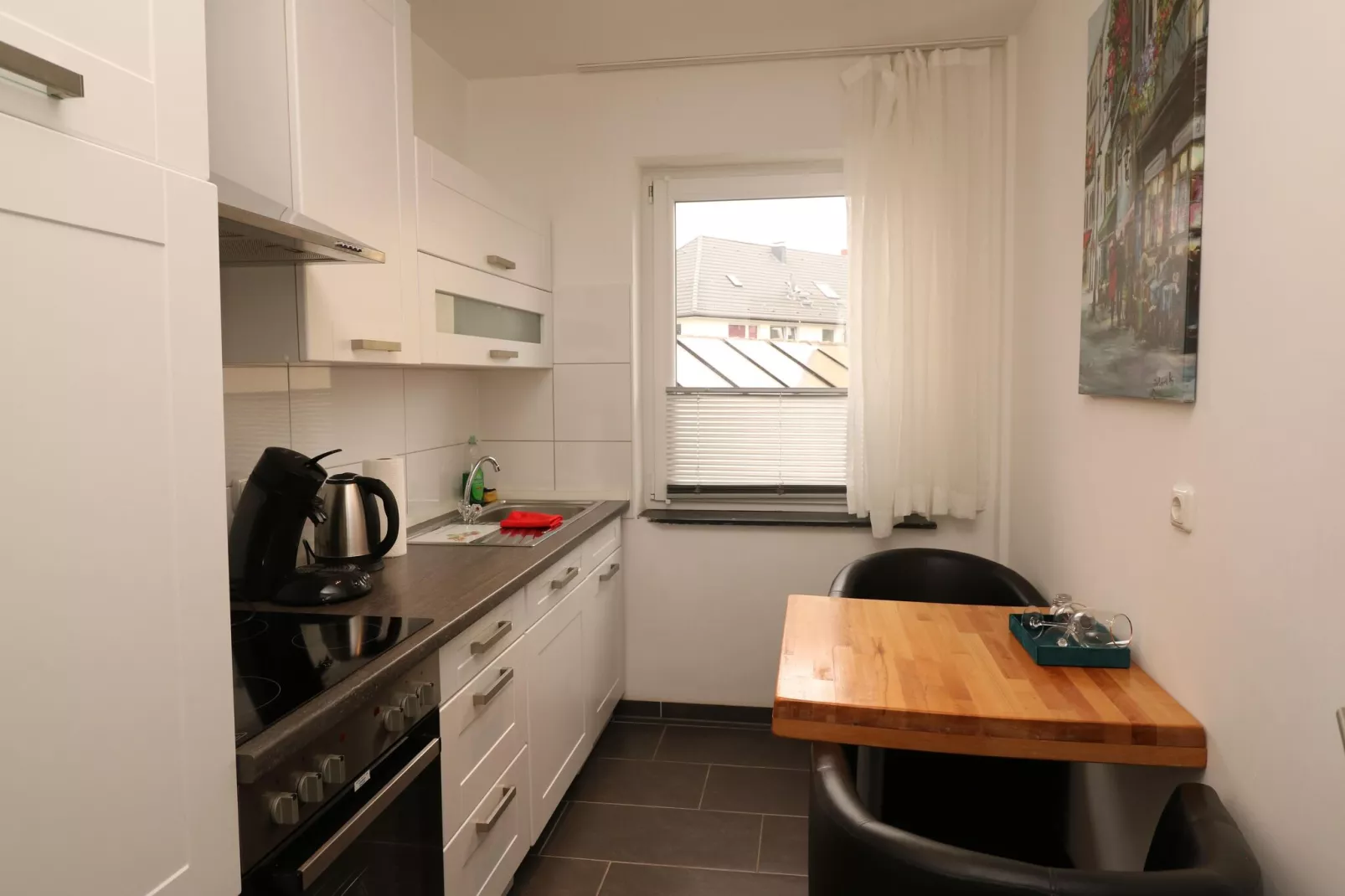 Zentrales Apartment in Messenähe-Keuken