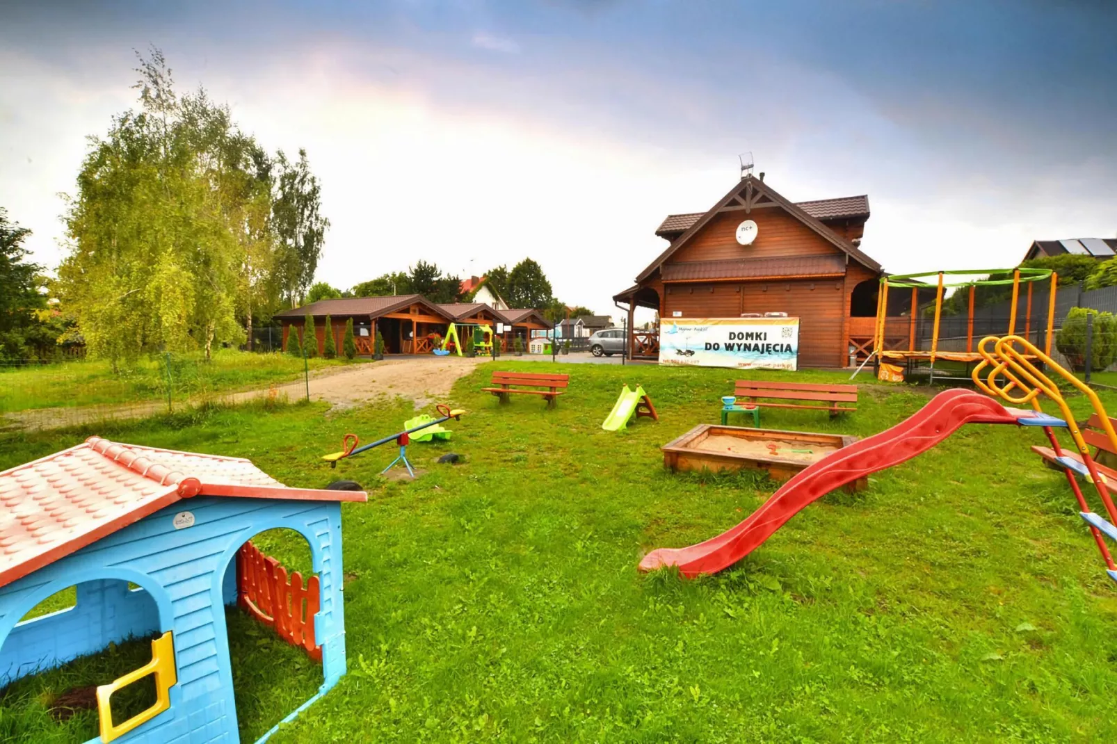 Domki letniskowe MARINE PARK dla max 7 osób Sianożęty-Tuinen zomer