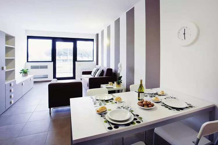 Residence Riviera Palace Two-room Apartment-Niet-getagd