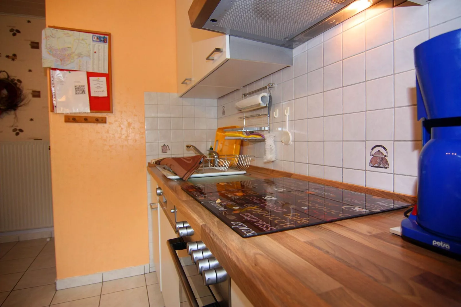 App 1 / 3 Raum App im EG 65 m²-Keuken