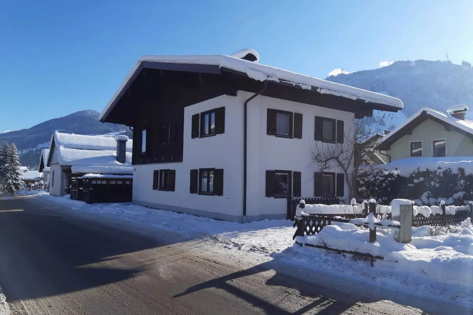 Oberhof Lodge-Exterieur winter