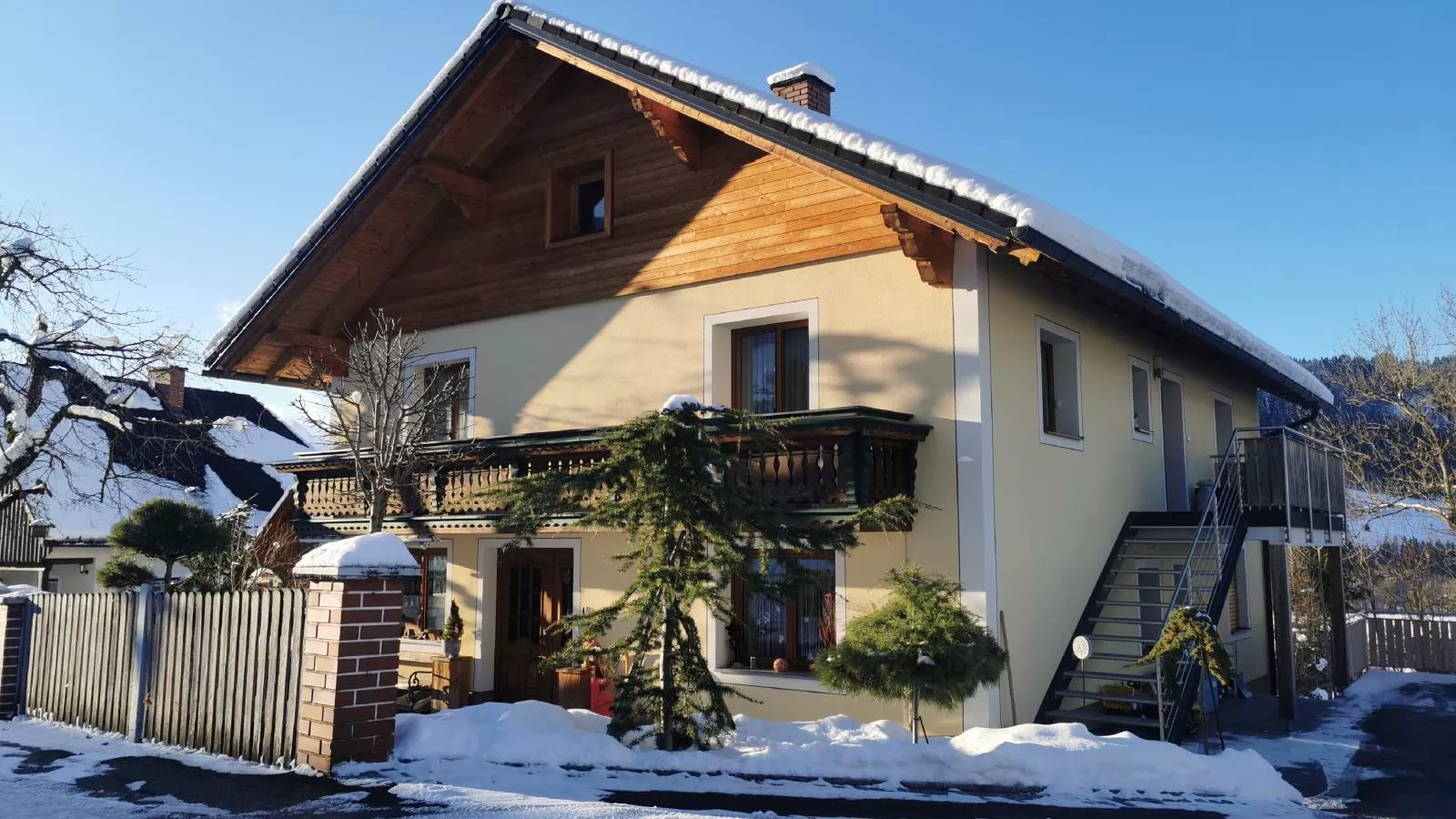 Vesna S Home-Exterieur winter