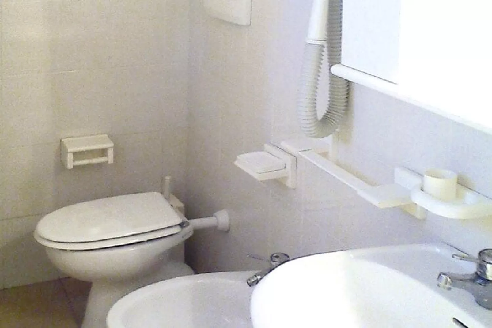 Holiday residence Il Nido dei Gabbiani Porto Pollo / Bilo Comfort 4 pax anche per disabile-Badkamer