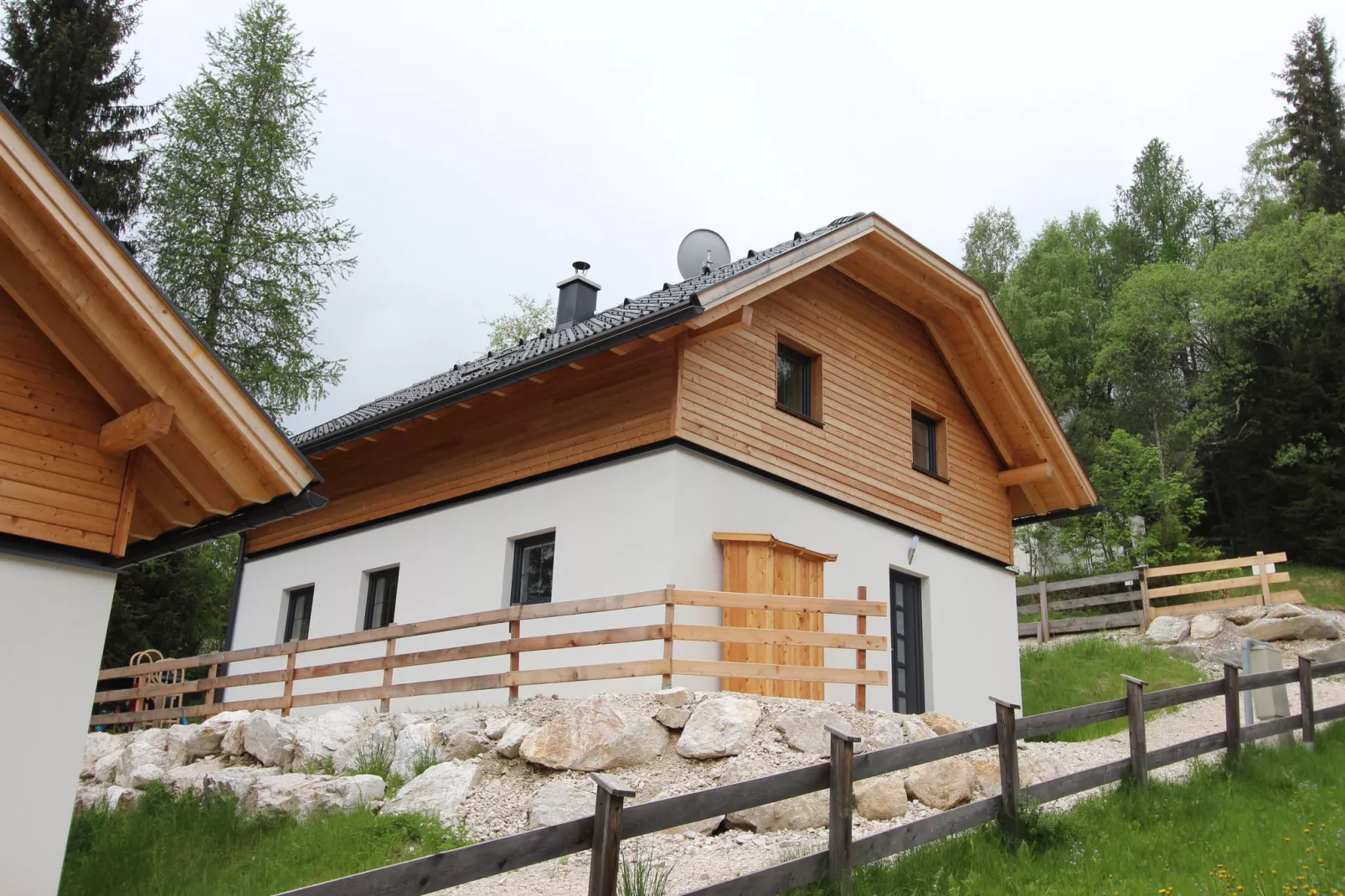 Chalet Ahorn Bad Kleinkirchheim-Buitenkant zomer