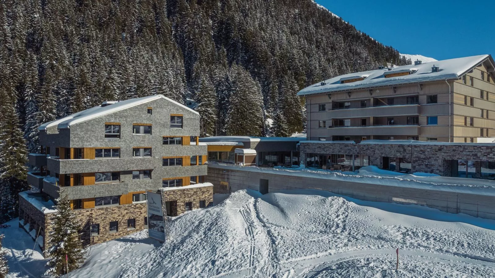 Montafon Deluxe Type J-Exterieur winter