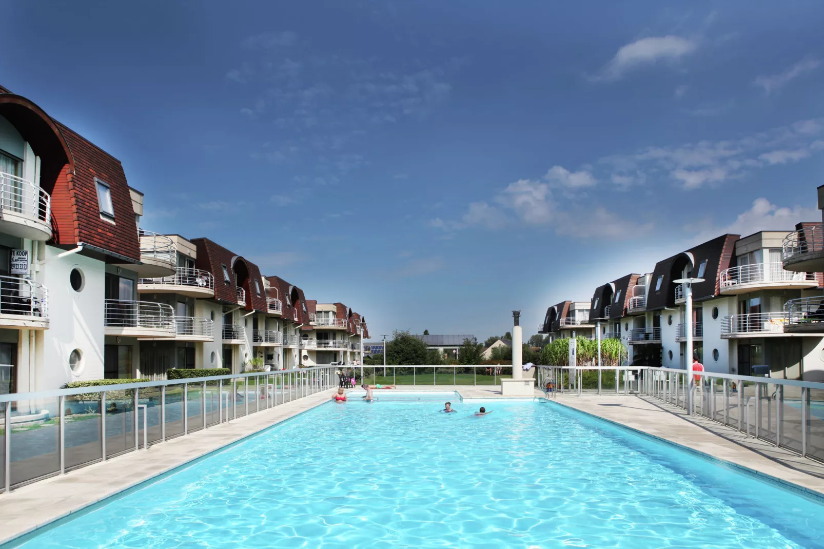 Deauville 72-Zwembad