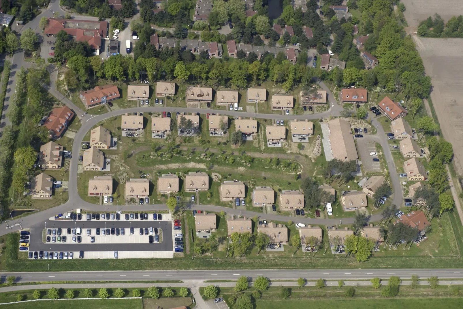 Vakantiepark Weerterbergen 12-Buitenkant zomer