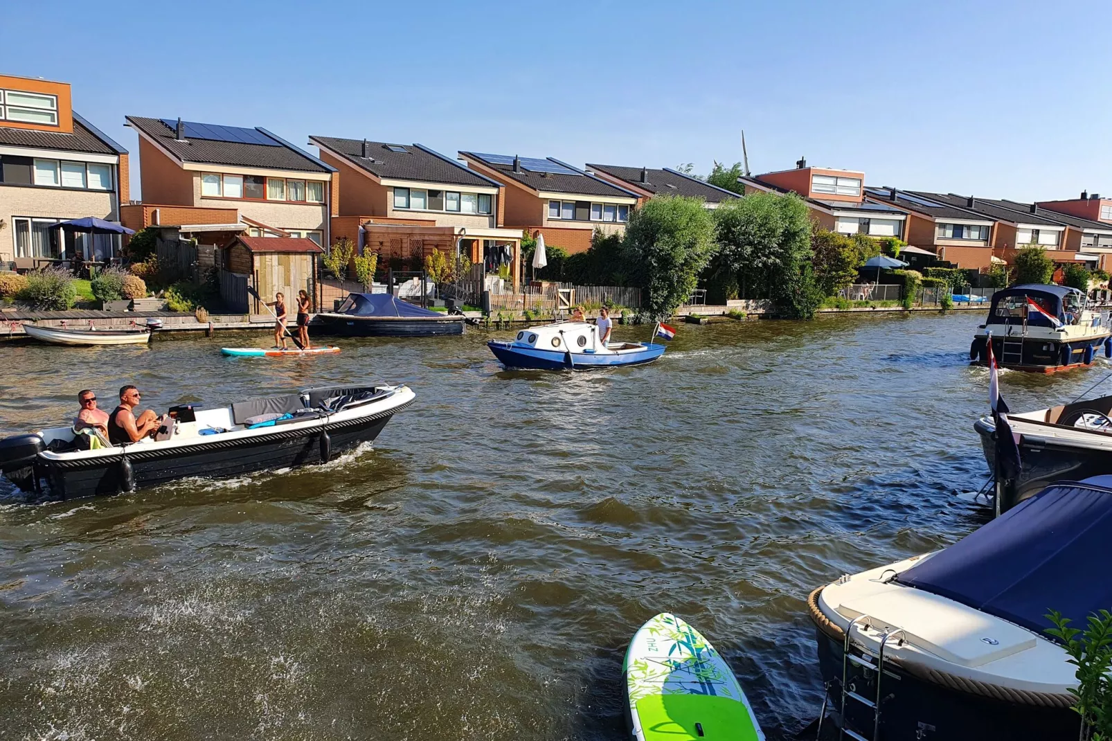 Waterfront holiday home Alkmaar-Uitzicht zomer