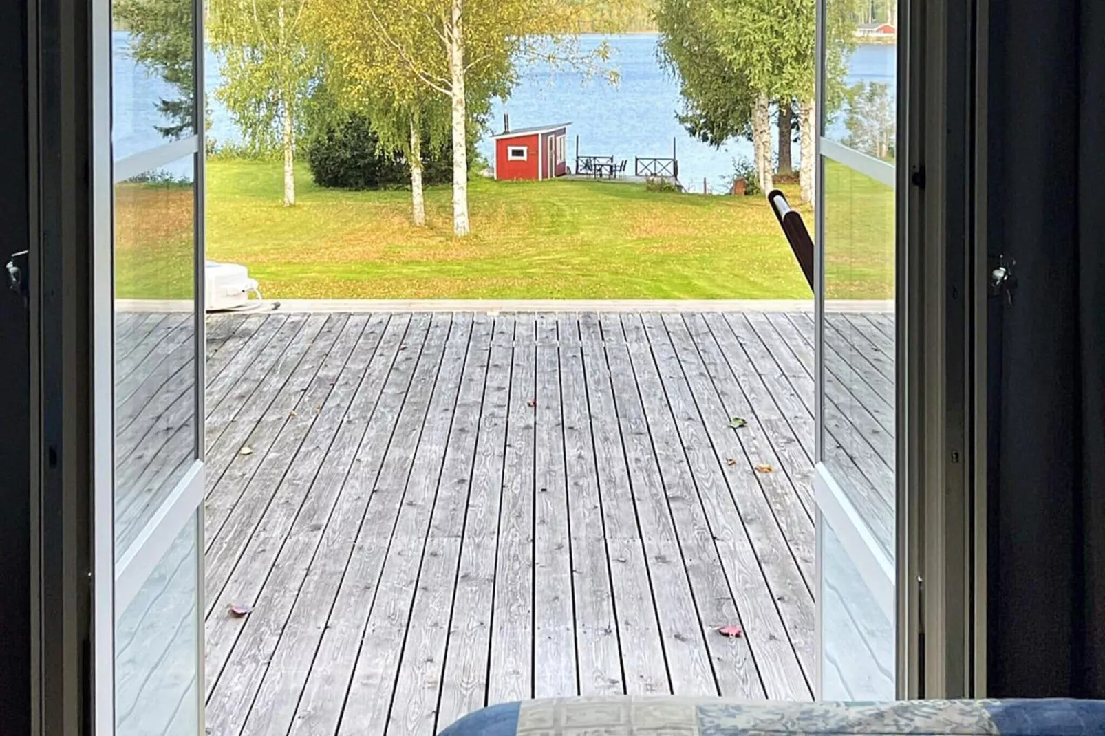 4 sterren vakantie huis in TRÖNÖDAL-Waterzicht