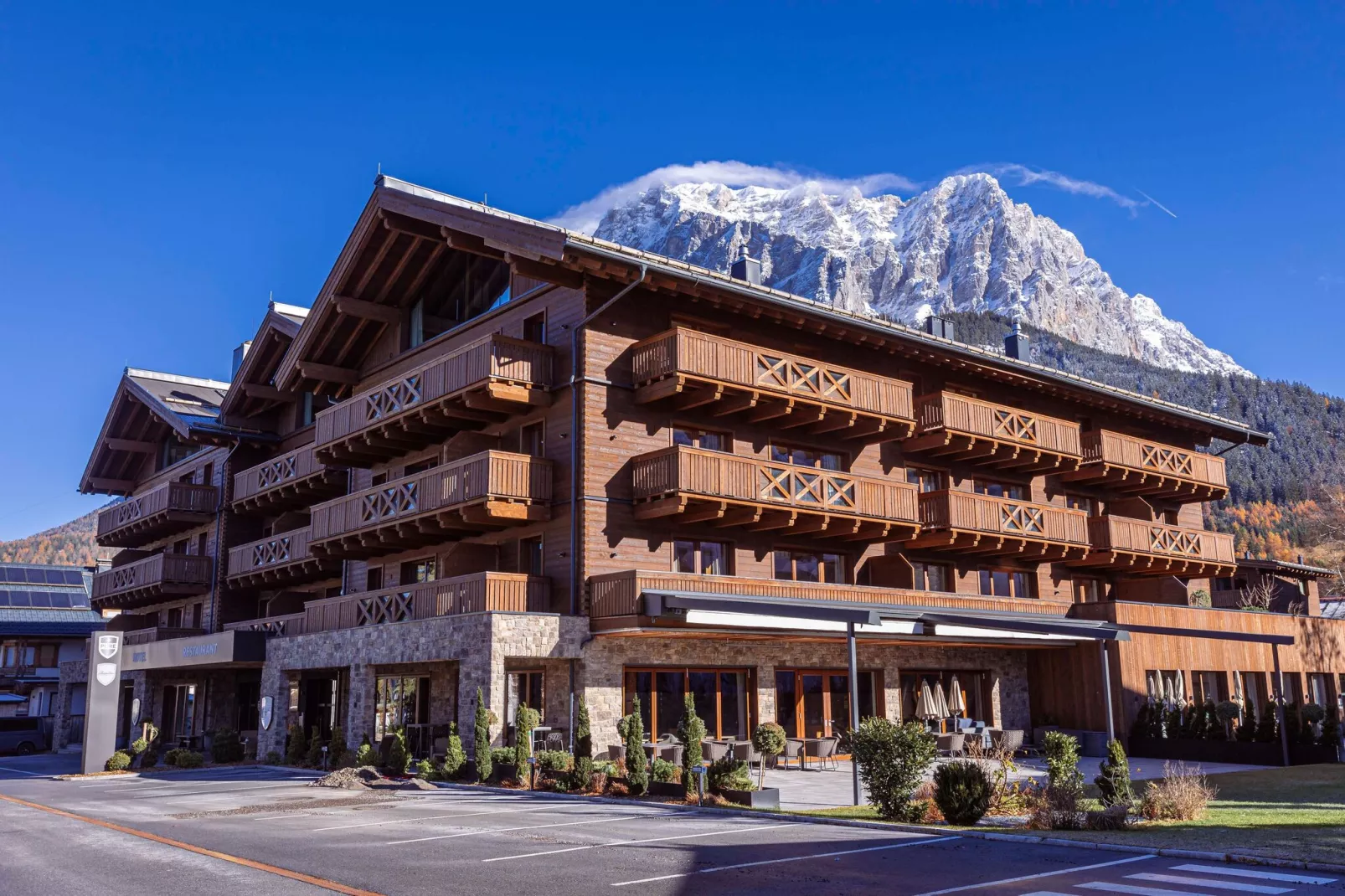 Bergresort Zugspitze Ehrwald 3-Buitenkant zomer