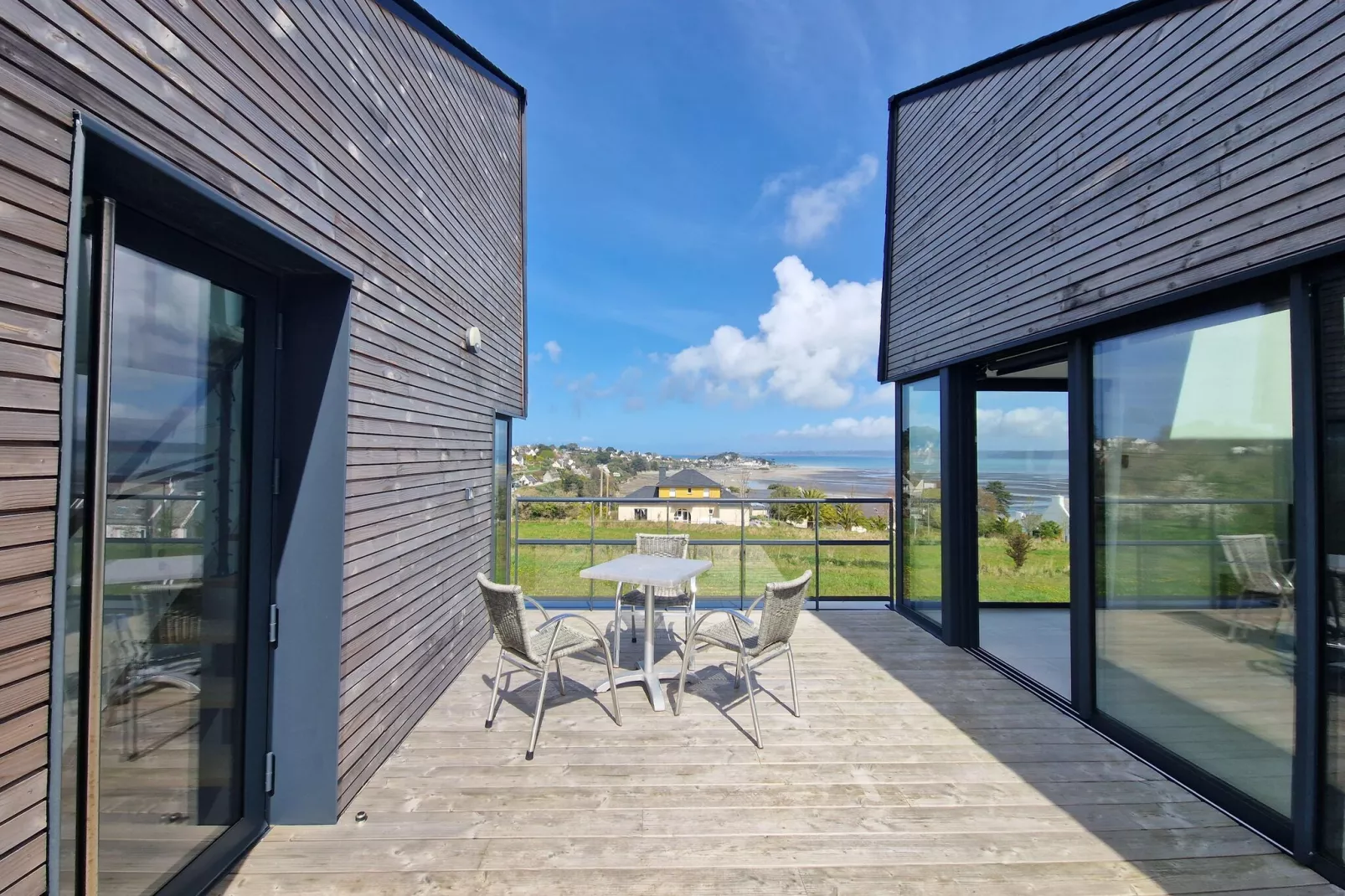 Villa d'architecte avec vue mer panoramique Locquirec-Terrasbalkon