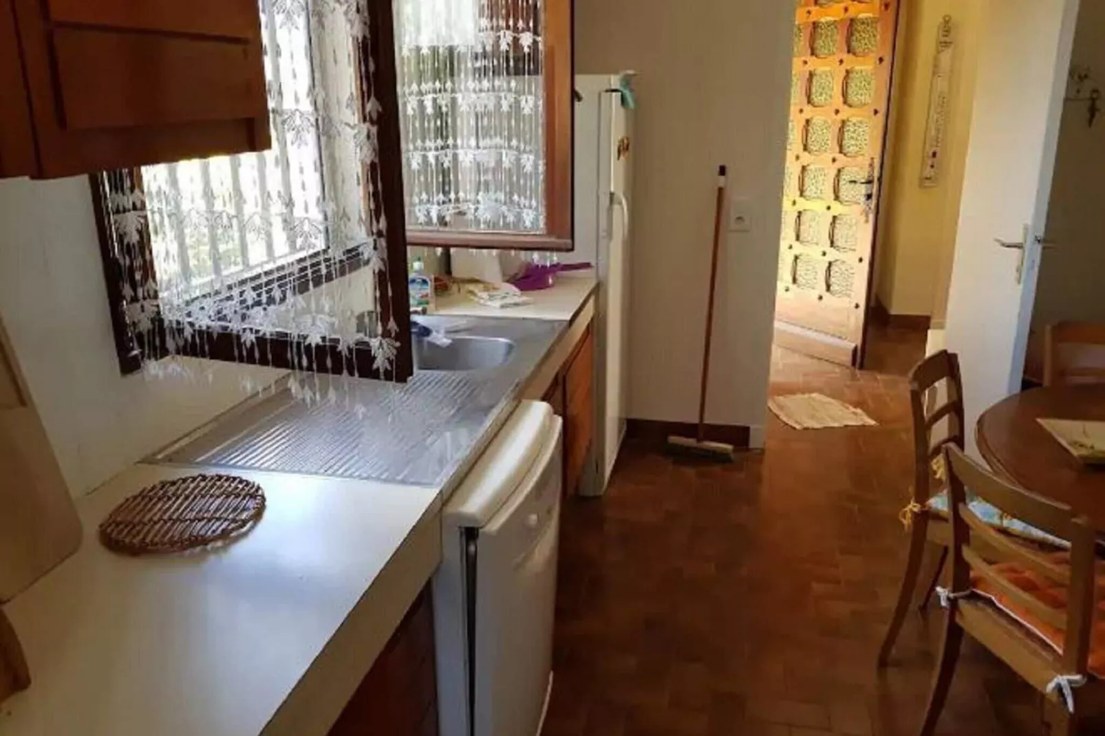 LA BOUSCADE GUESTHOUSE-Keuken