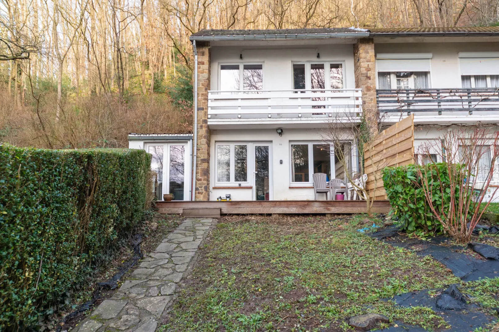 Magnifique habitation pour 7 voyageurs avec Bains à remous-Buitenkant zomer