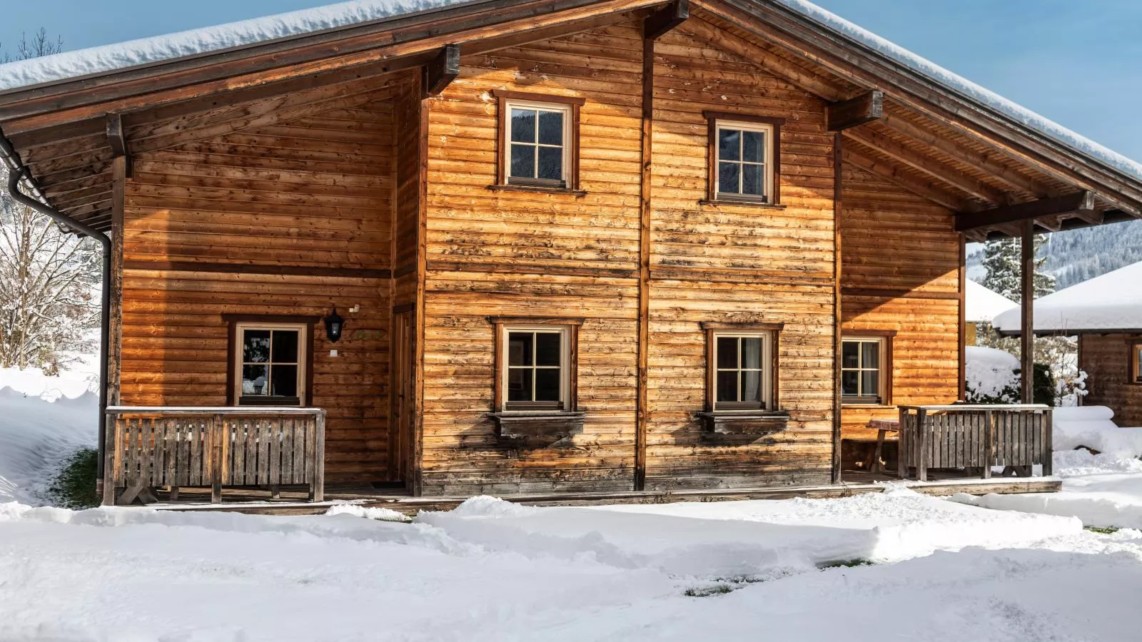 Urige Doppelhaushälfte 2 rechts-Exterieur winter