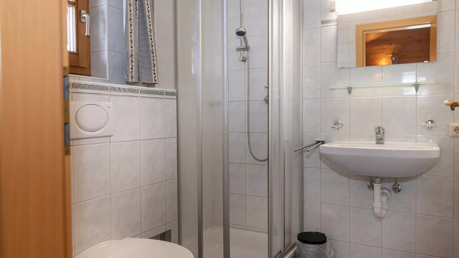 Urige Doppelhaushälfte 2-Badkamer
