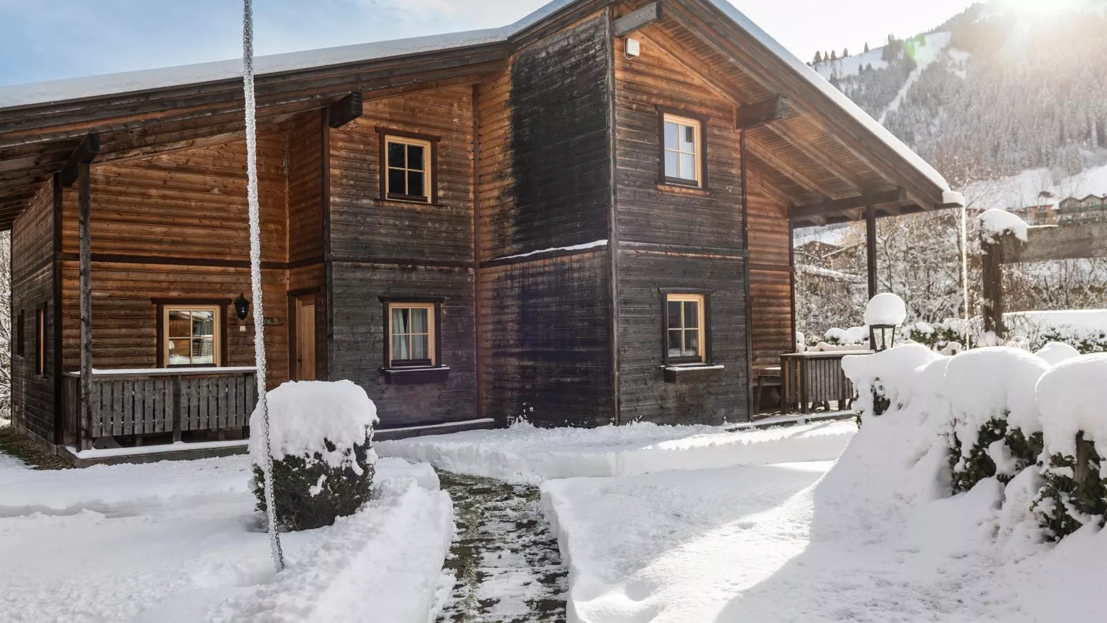 Urige Doppelhaushälfte 5 links-Exterieur winter