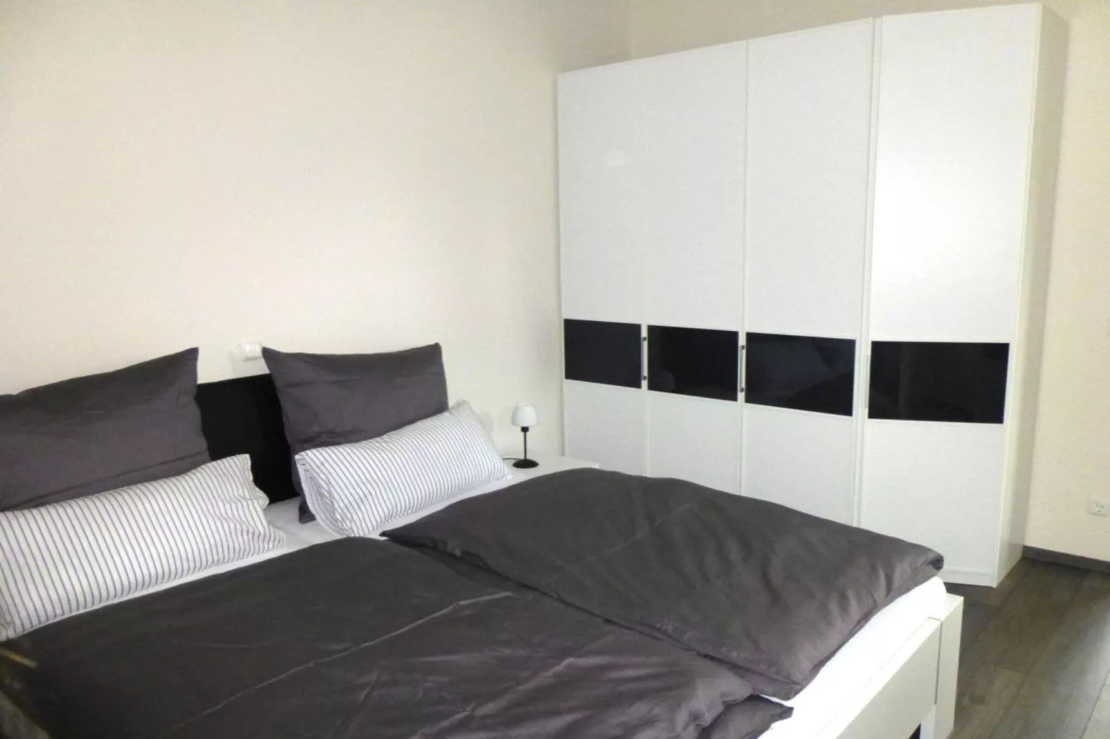 57411-Slaapkamer